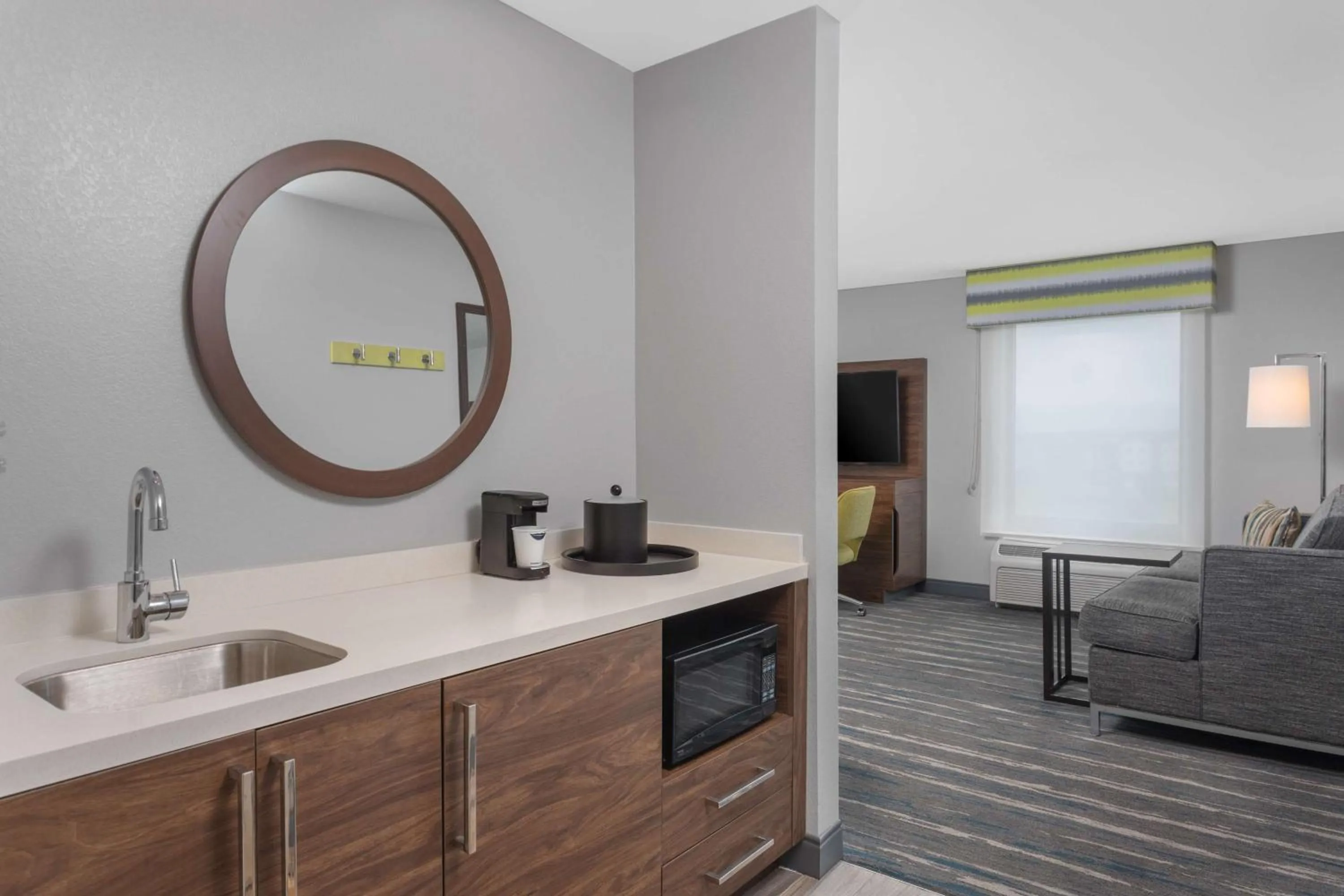 Living room in Hampton Inn and Suites - Lincoln Northeast