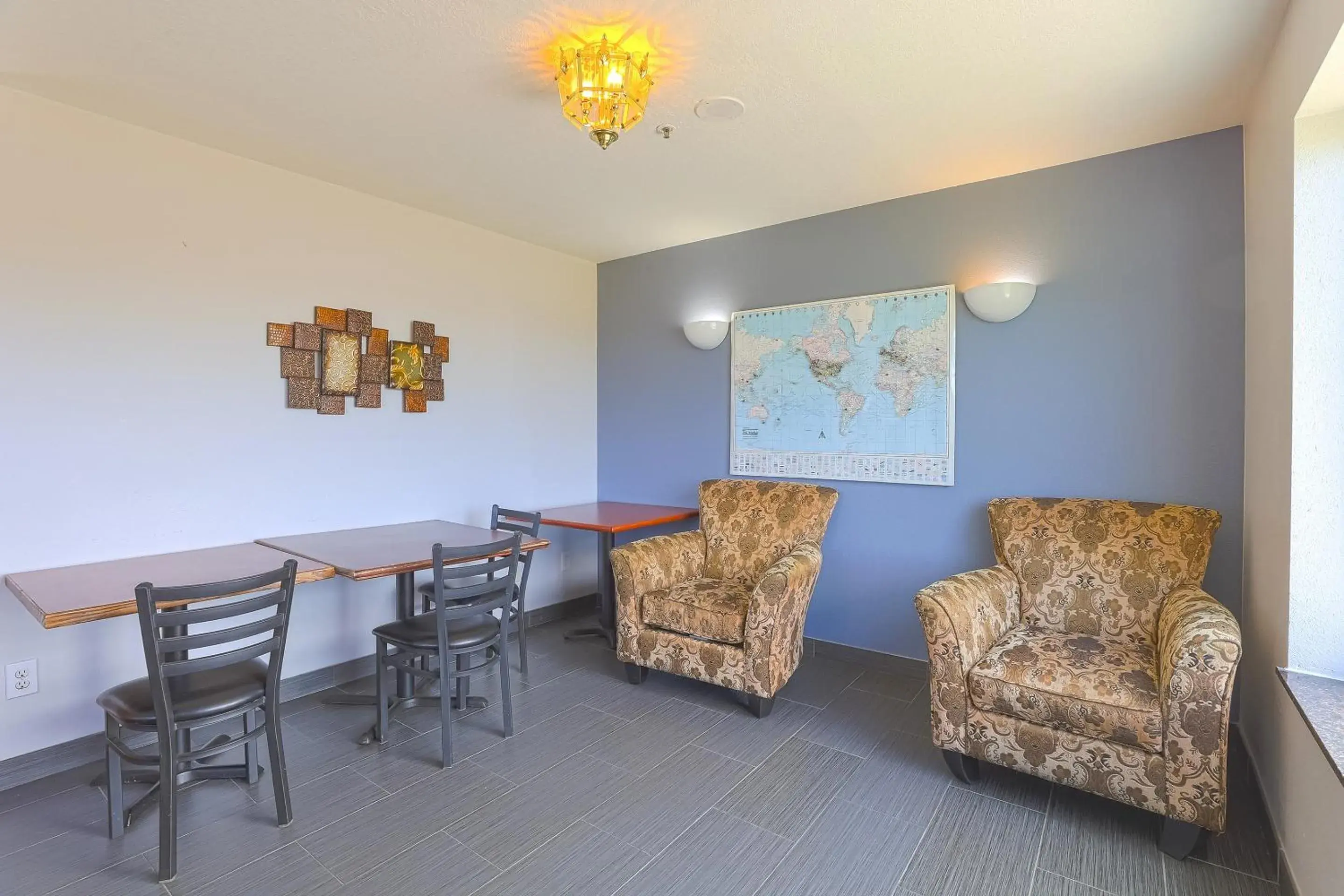 Lobby or reception in Siletz Bay Beachfront Hotel by OYO Lincoln City Lobby or reception in Siletz Bay Beachfront Hotel by OYO Lincoln City