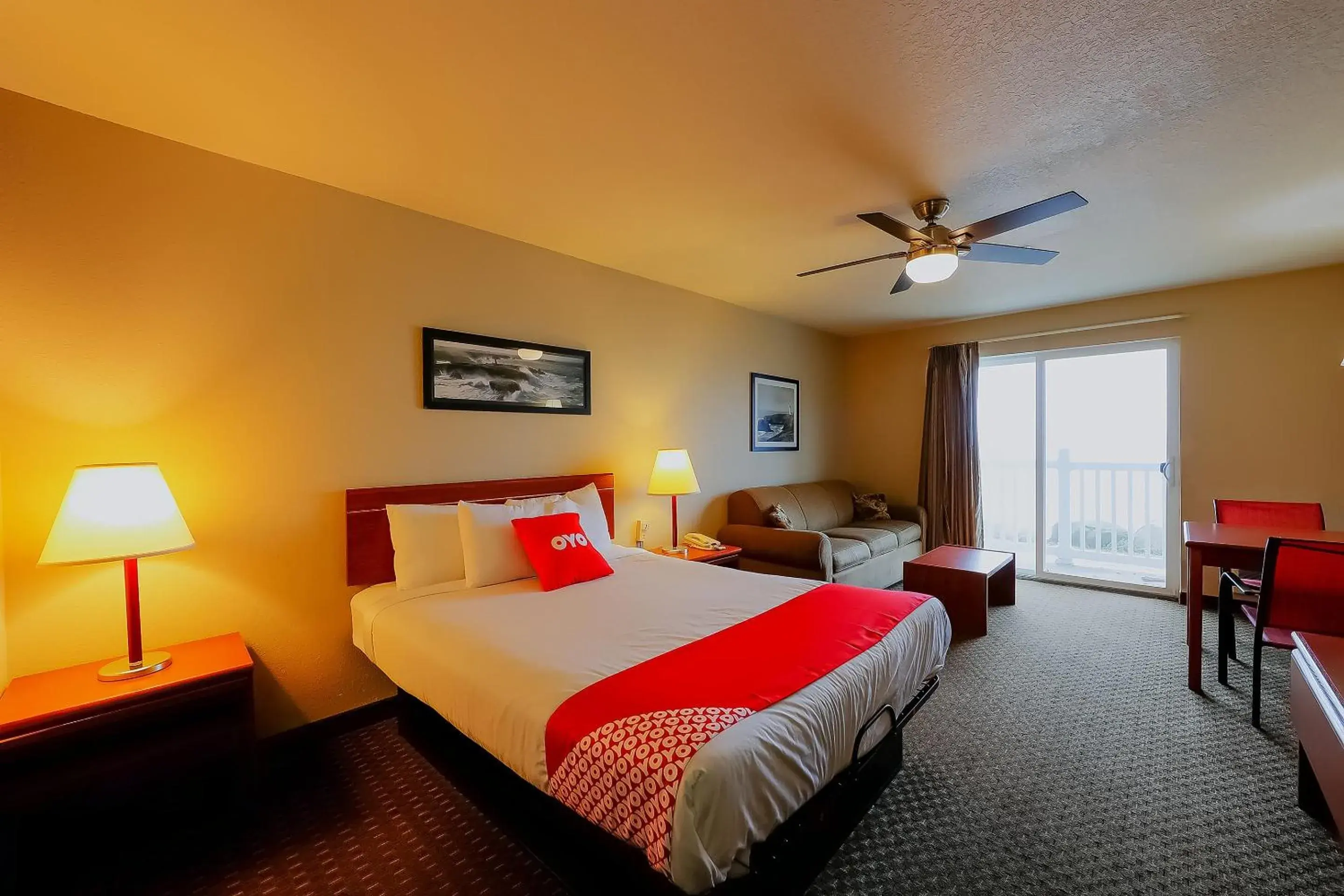 Queen Bed Accessible with Ocean View in Siletz Bay Beachfront Hotel by OYO Lincoln City Queen Bed Accessible with Ocean View in Siletz Bay Beachfront Hotel by OYO Lincoln City