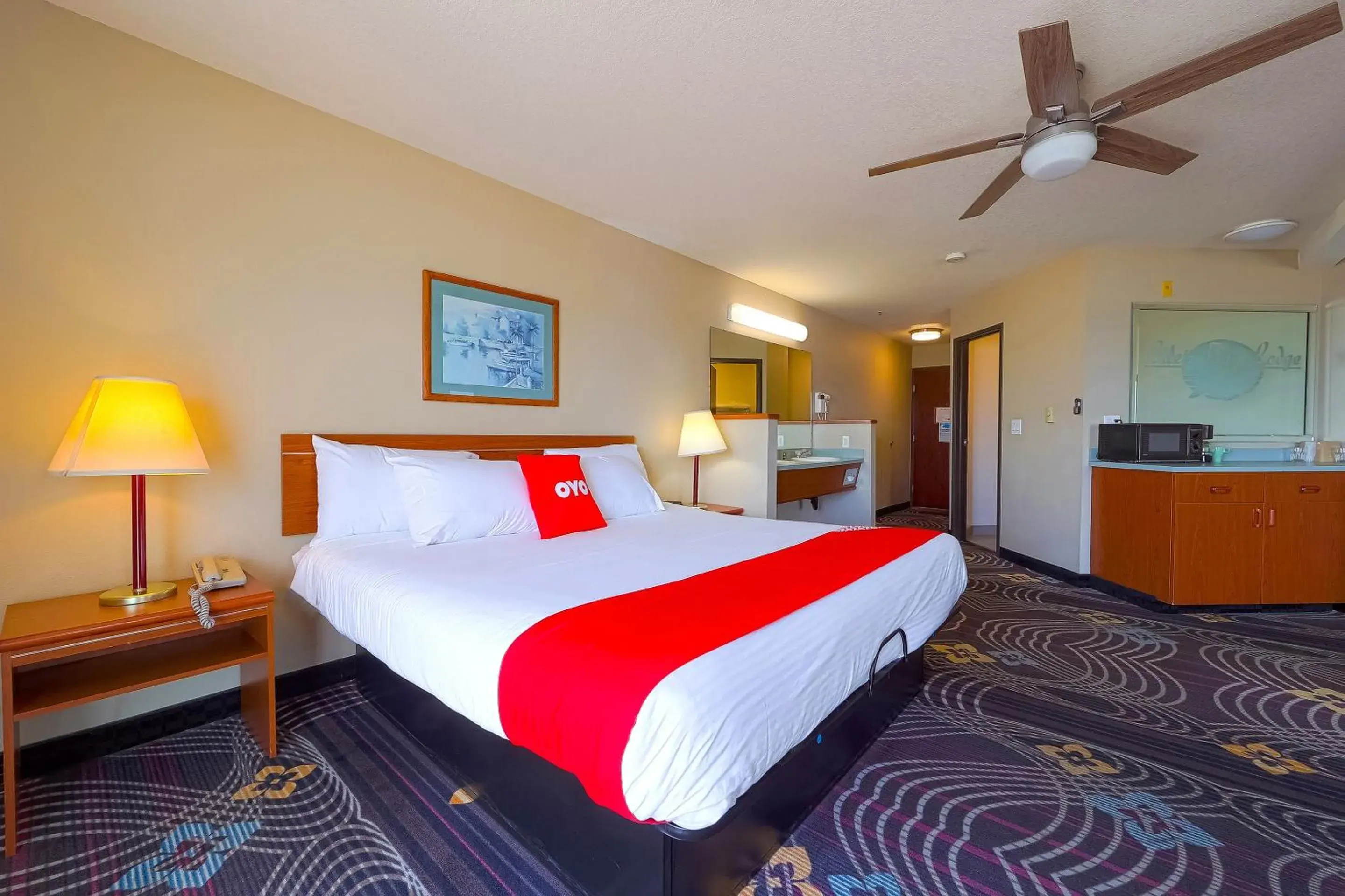 Luxurious King Suite with Jetted Tub and Balcony- Ocean view in Siletz Bay Beachfront Hotel by OYO Lincoln City Luxurious King Suite with Jetted Tub and Balcony- Ocean view in Siletz Bay Beachfront Hotel by OYO Lincoln City