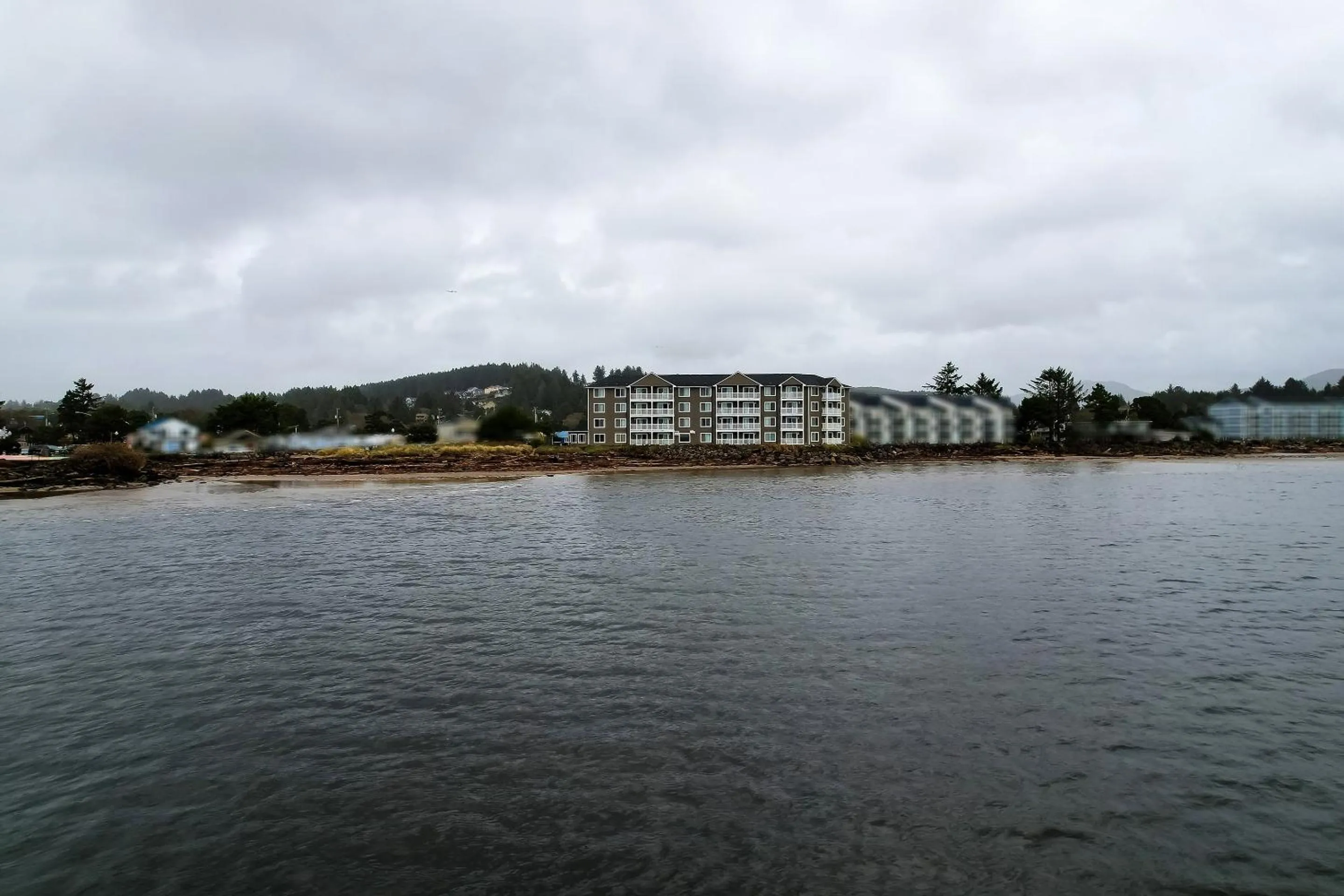 Facade/entrance in Siletz Bay Beachfront Hotel by OYO Lincoln City