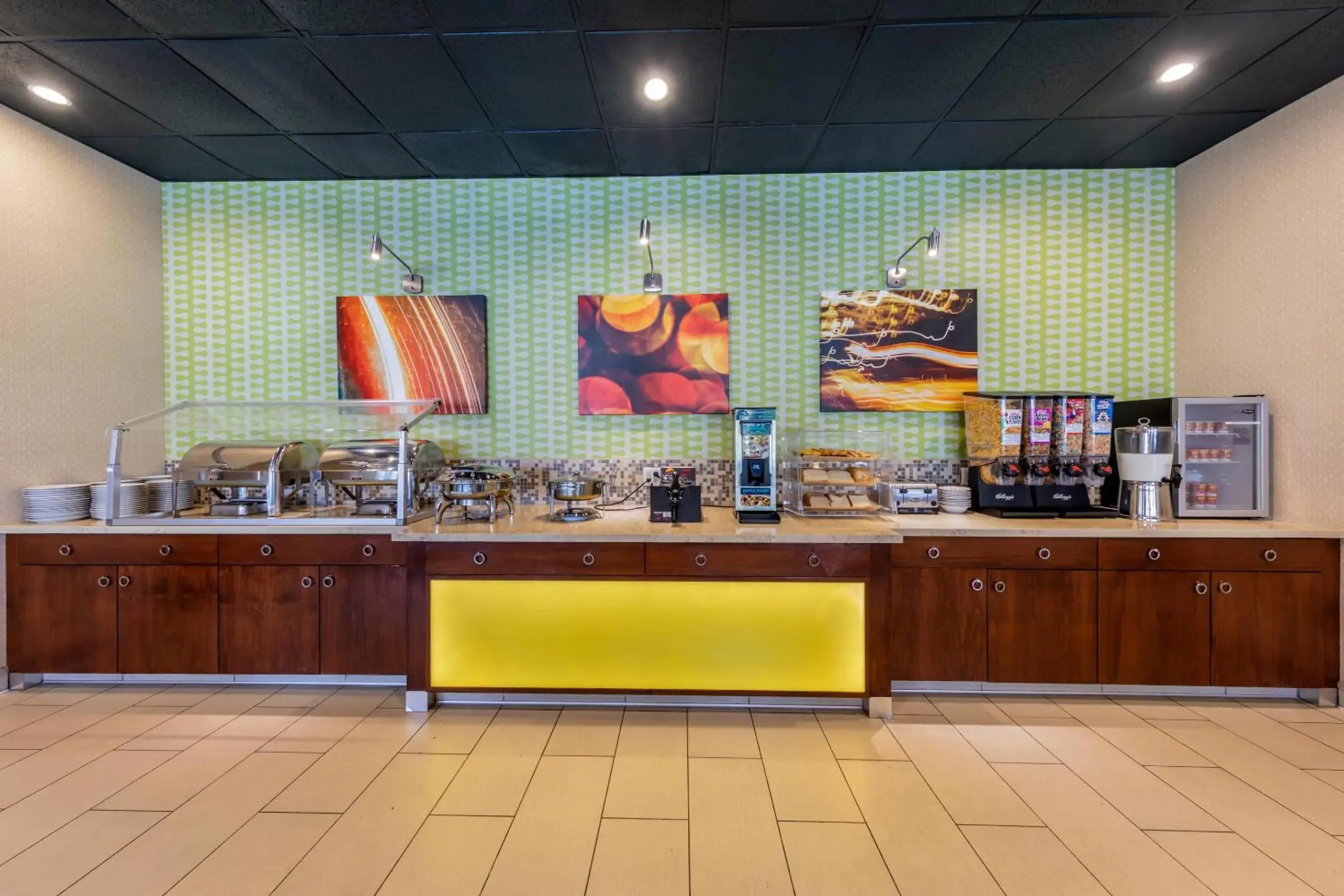 Breakfast in Clarion Hotel Anaheim Resort Breakfast in Clarion Hotel Anaheim Resort