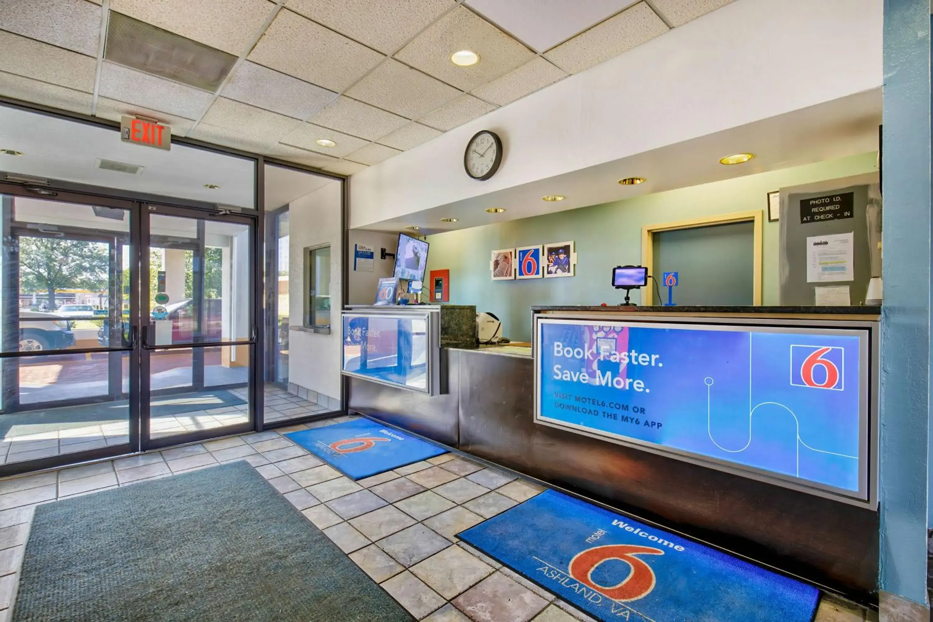 Lobby or reception, Lobby/Reception in Motel 6-Ashland, VA