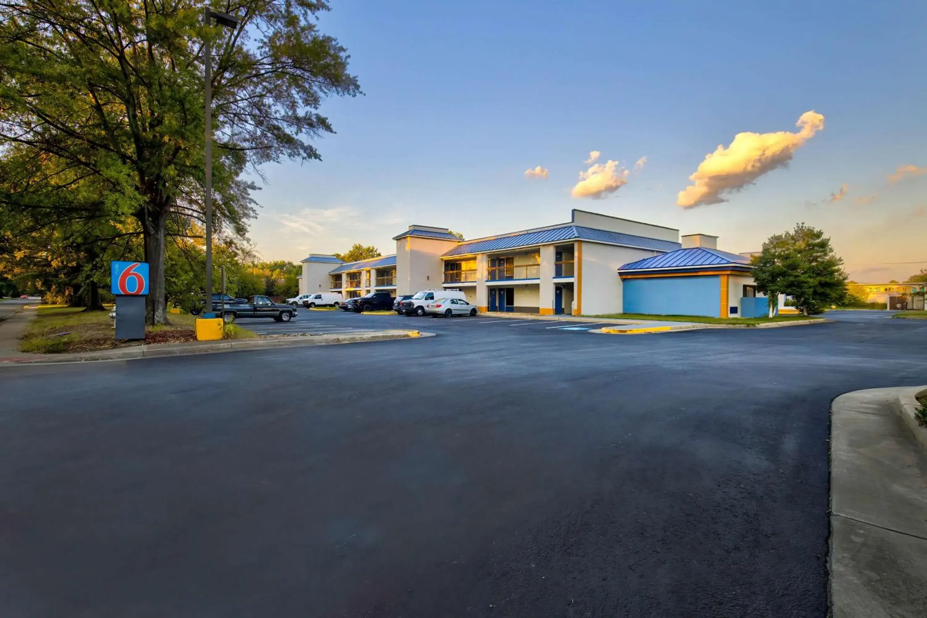 Property Building in Motel 6-Ashland, VA