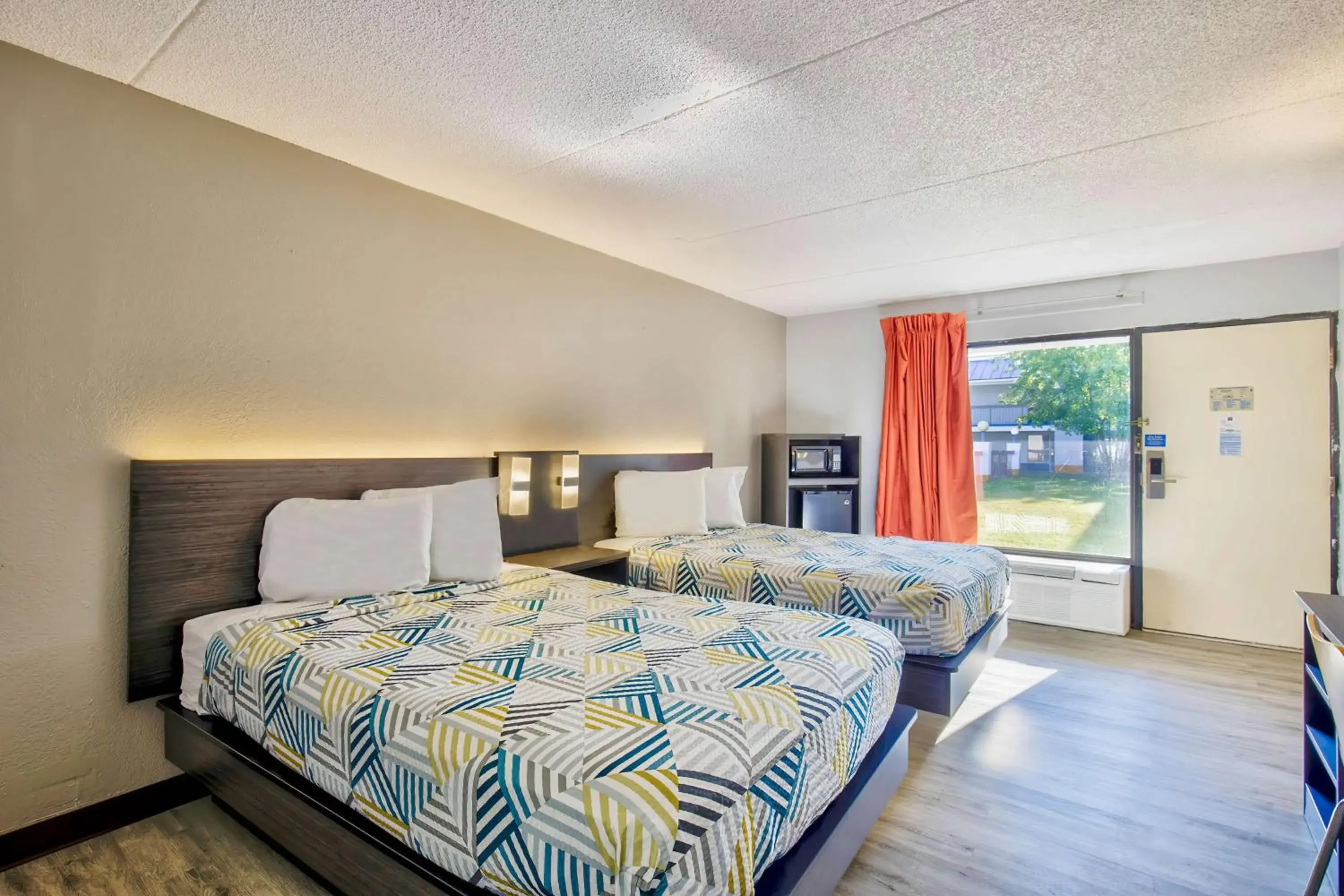 Bedroom, Bed in Motel 6-Ashland, VA