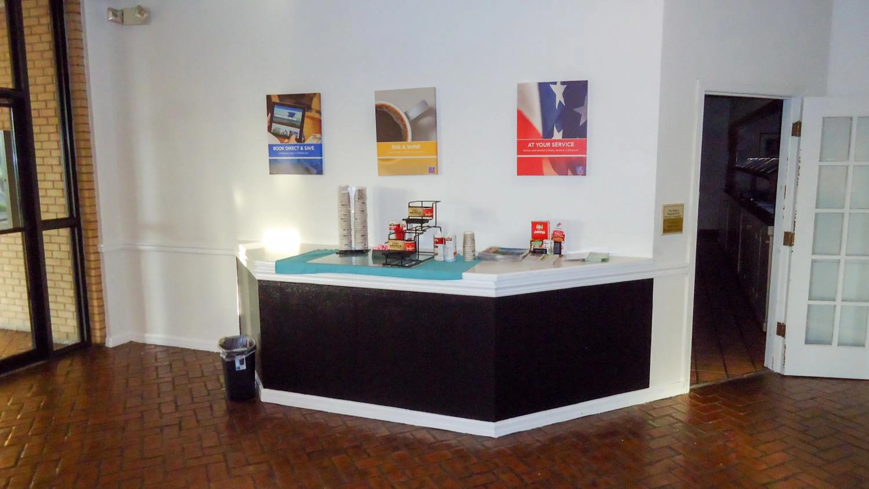 Lobby or reception in Motel 6-Natchitoches, LA