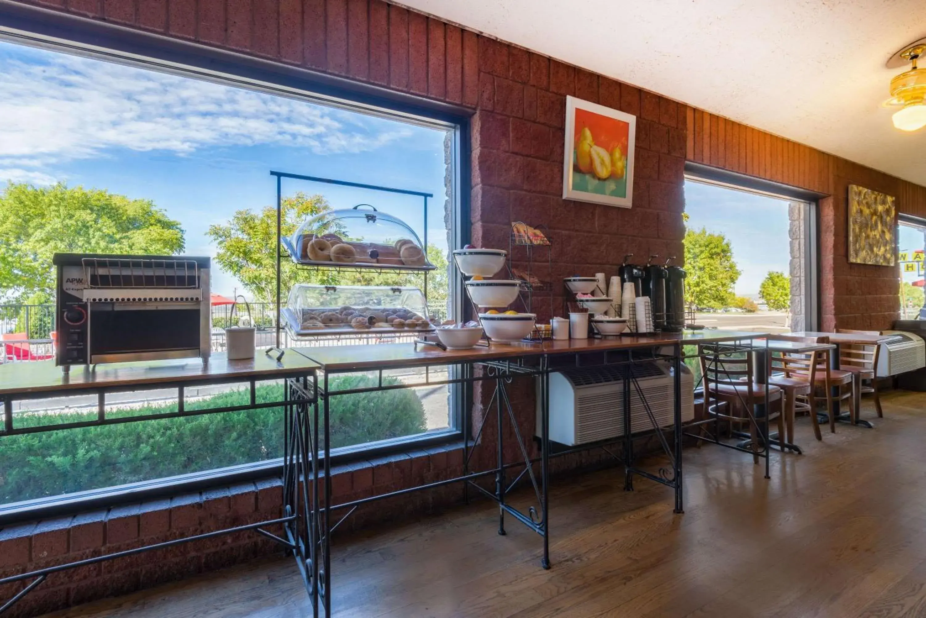 Restaurant/places to eat in Ramada by Wyndham Albuquerque Airport Restaurant/places to eat in Ramada by Wyndham Albuquerque Airport