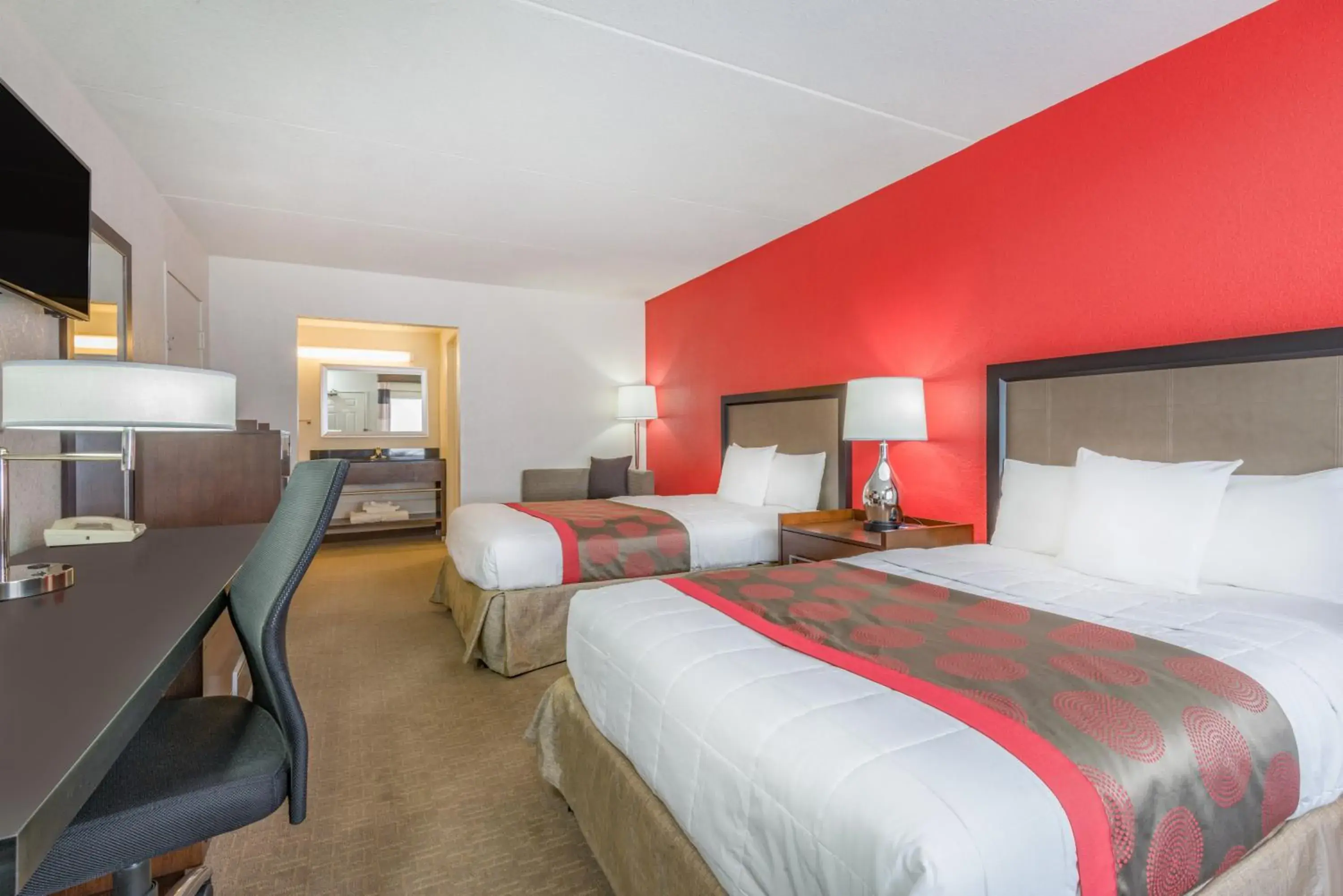 Double Room with Two Double Beds - Non-Smoking in Ramada by Wyndham Albuquerque Airport Double Room with Two Double Beds - Non-Smoking in Ramada by Wyndham Albuquerque Airport