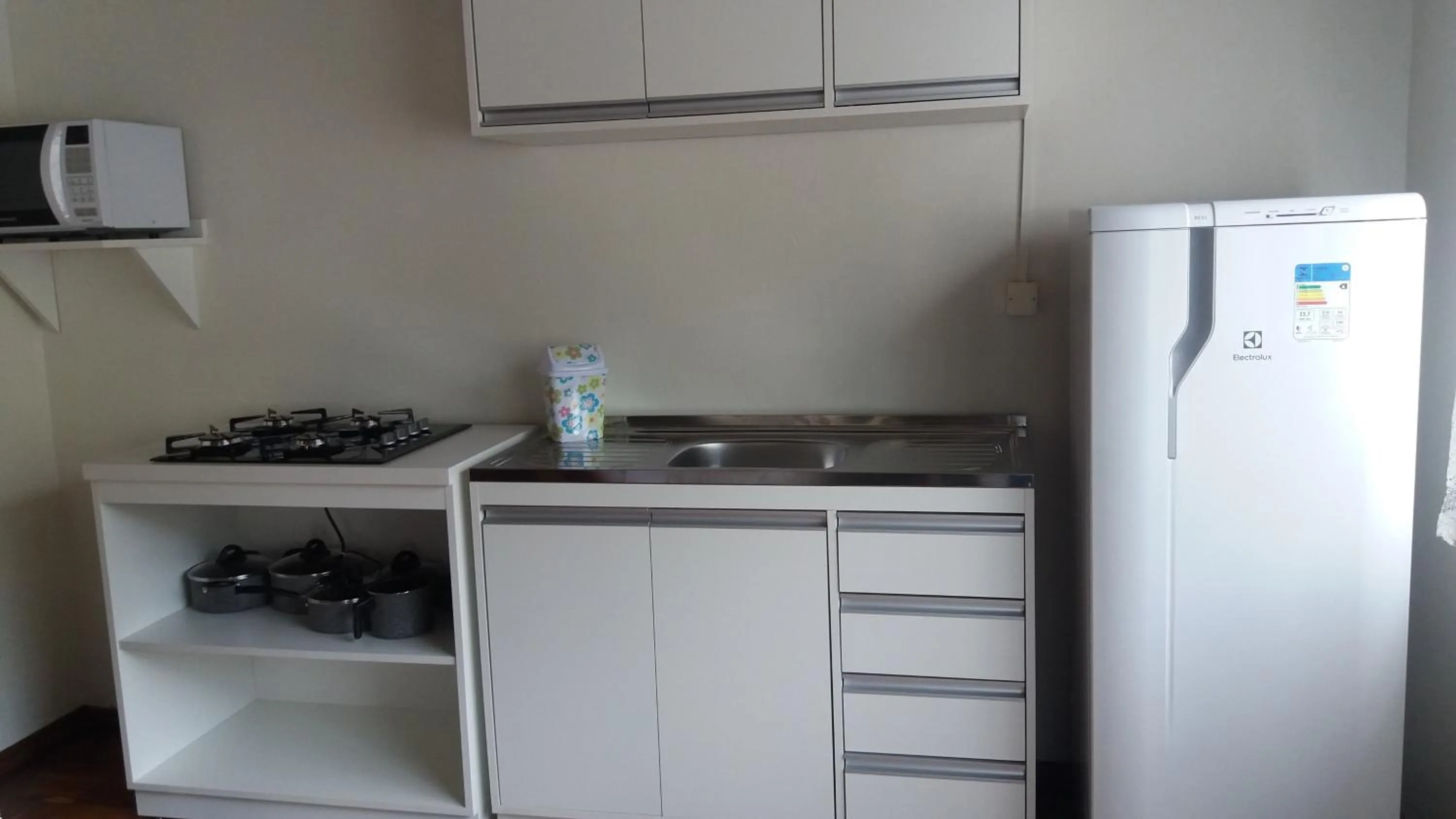 Communal kitchen in Casa da Vó Nelsi