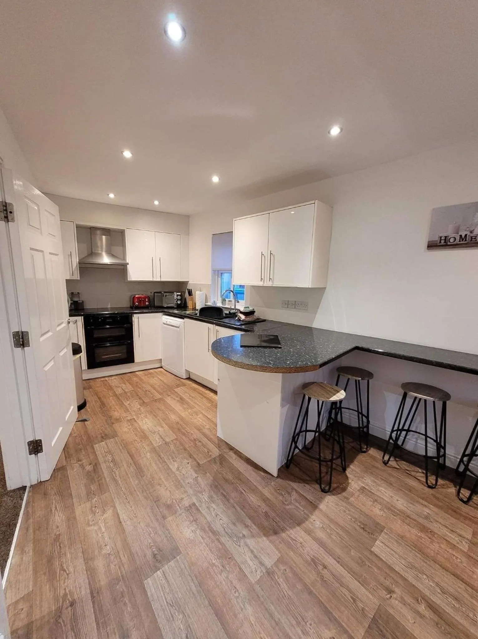 3 Laurel Court
