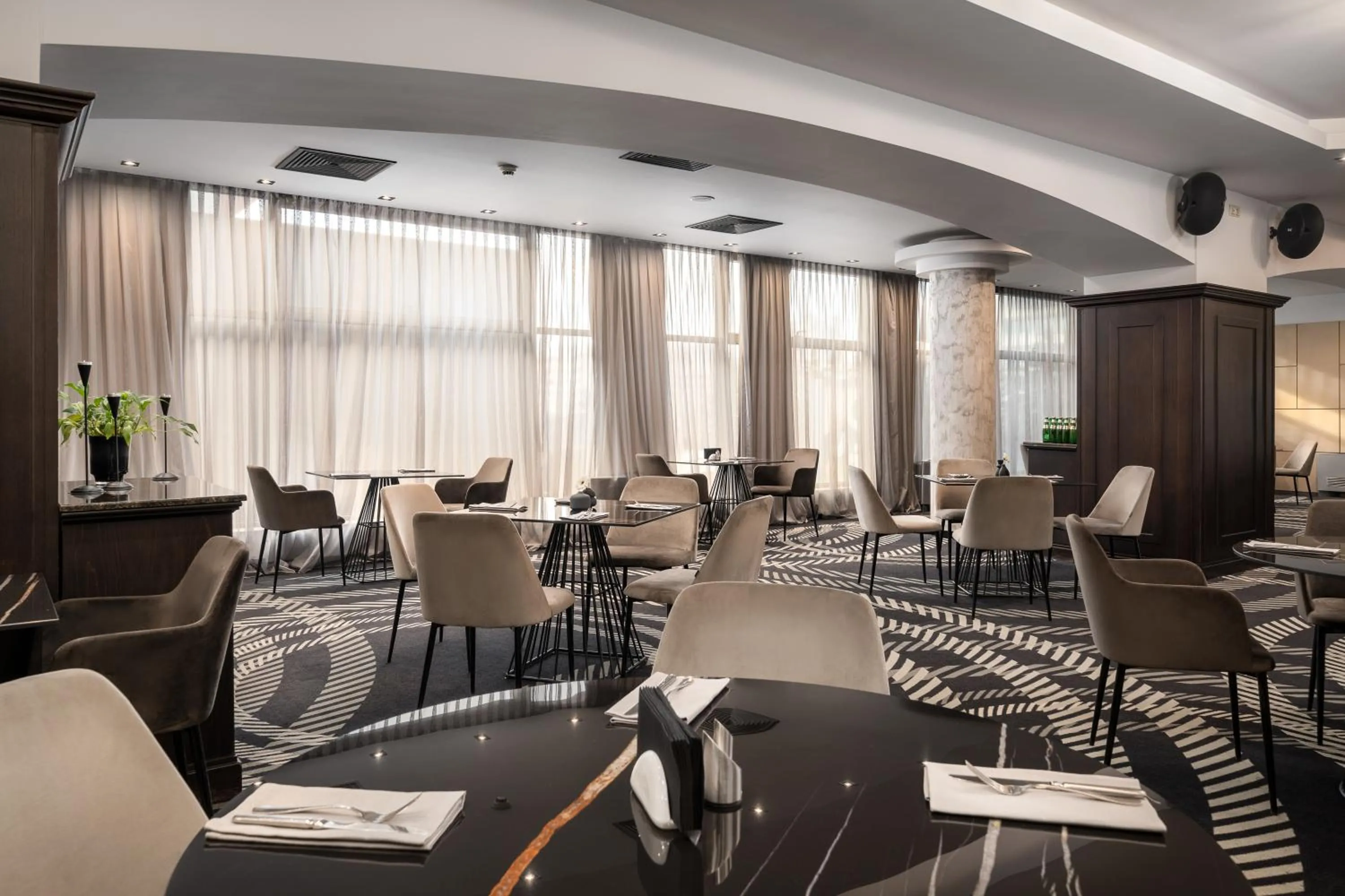 Restaurant/places to eat in Hotel VEGA Sofia