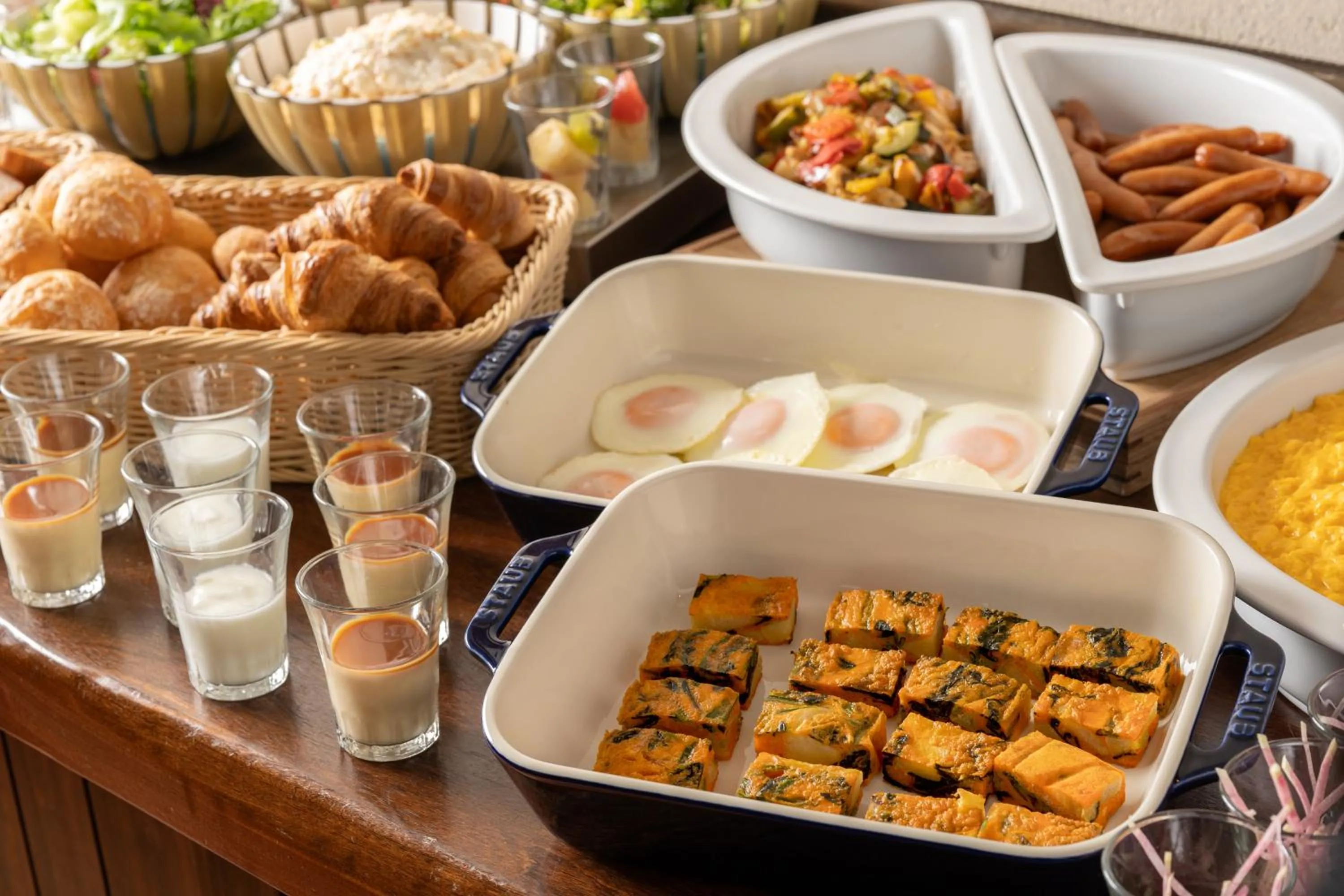 Buffet breakfast in Hotel Vista Premio Kyoto Kawaramachi St