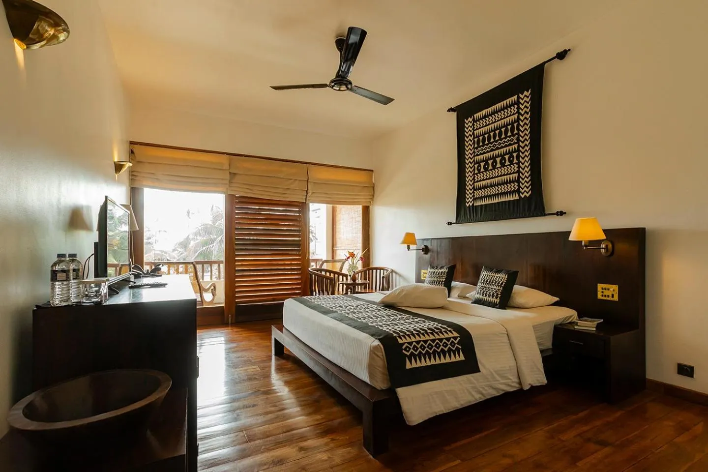 Property building, Bed in Weligama Bay Resort