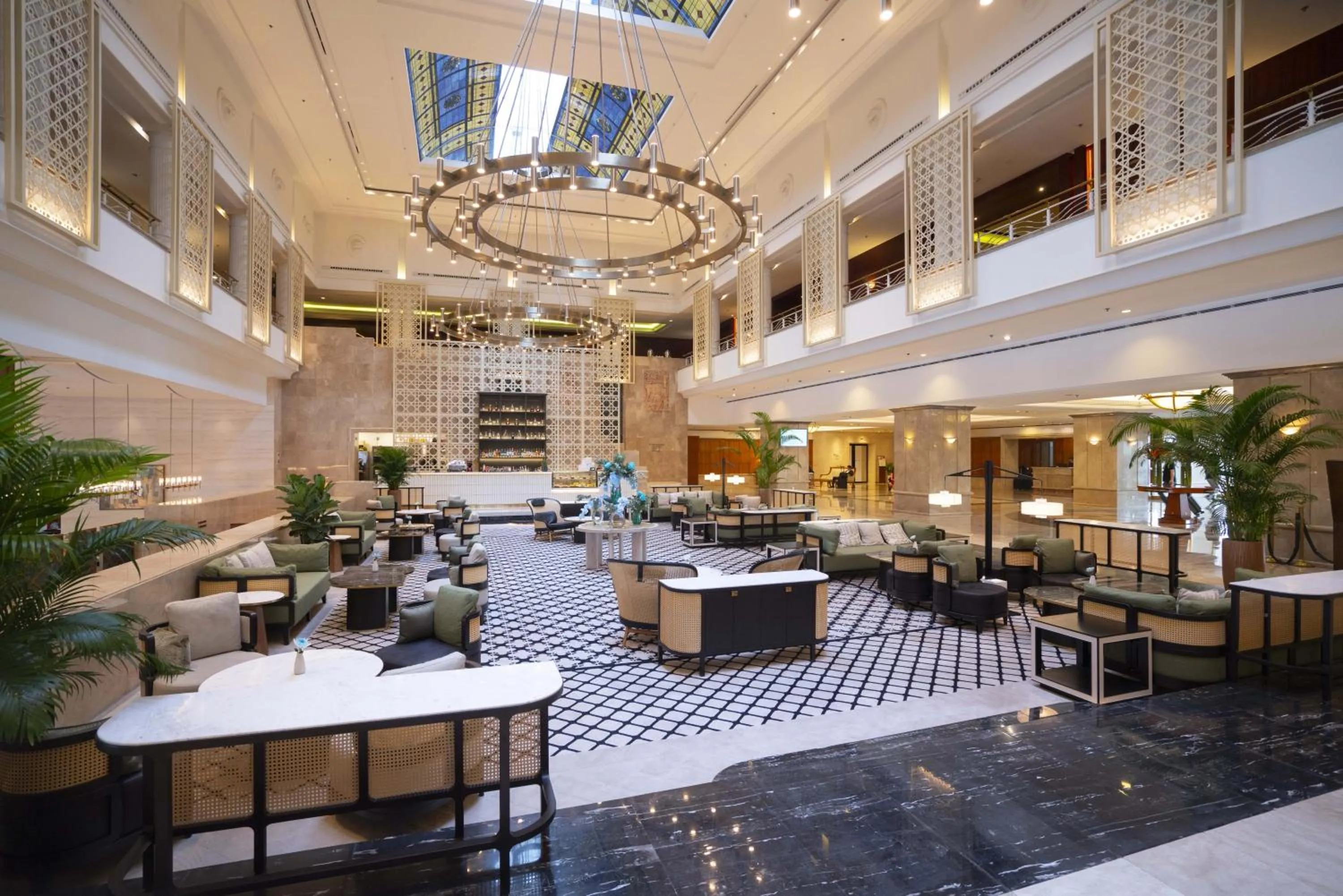 Lounge or bar in Lotte Hotel Saigon