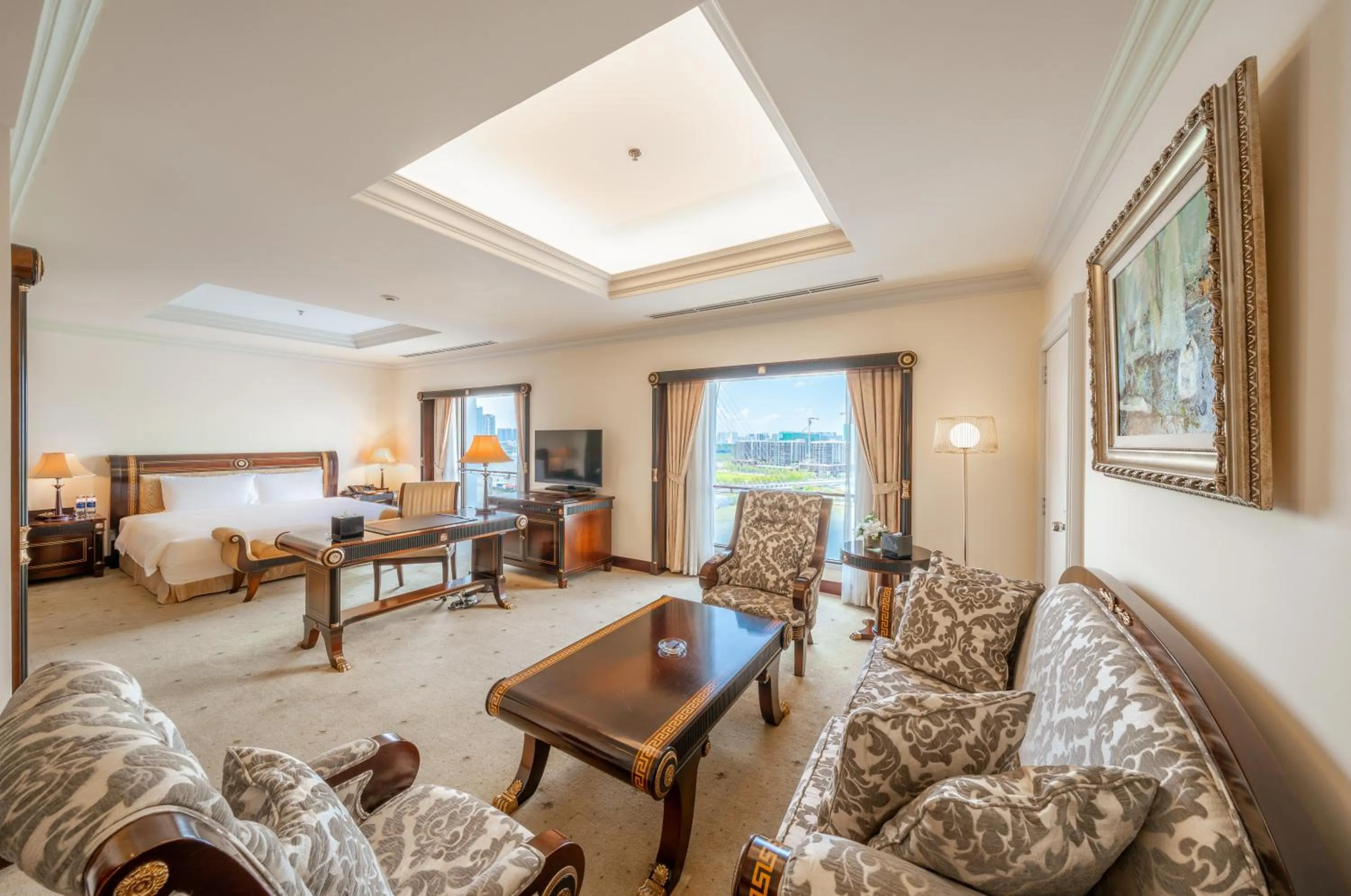 Photo of the whole room in Lotte Hotel Saigon
