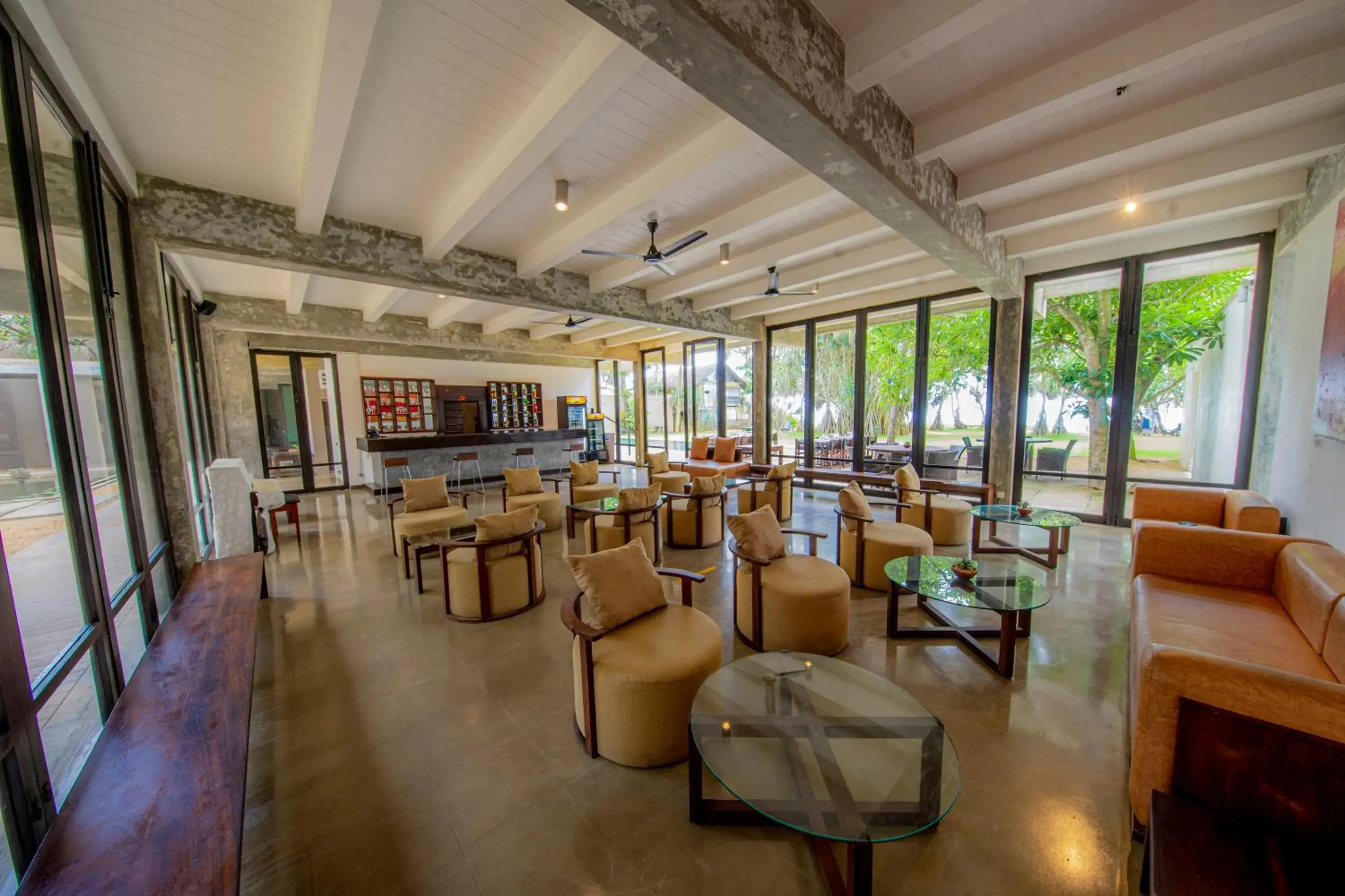 Lounge or bar in Temple Tree Resort & Spa Lounge or bar in Temple Tree Resort & Spa