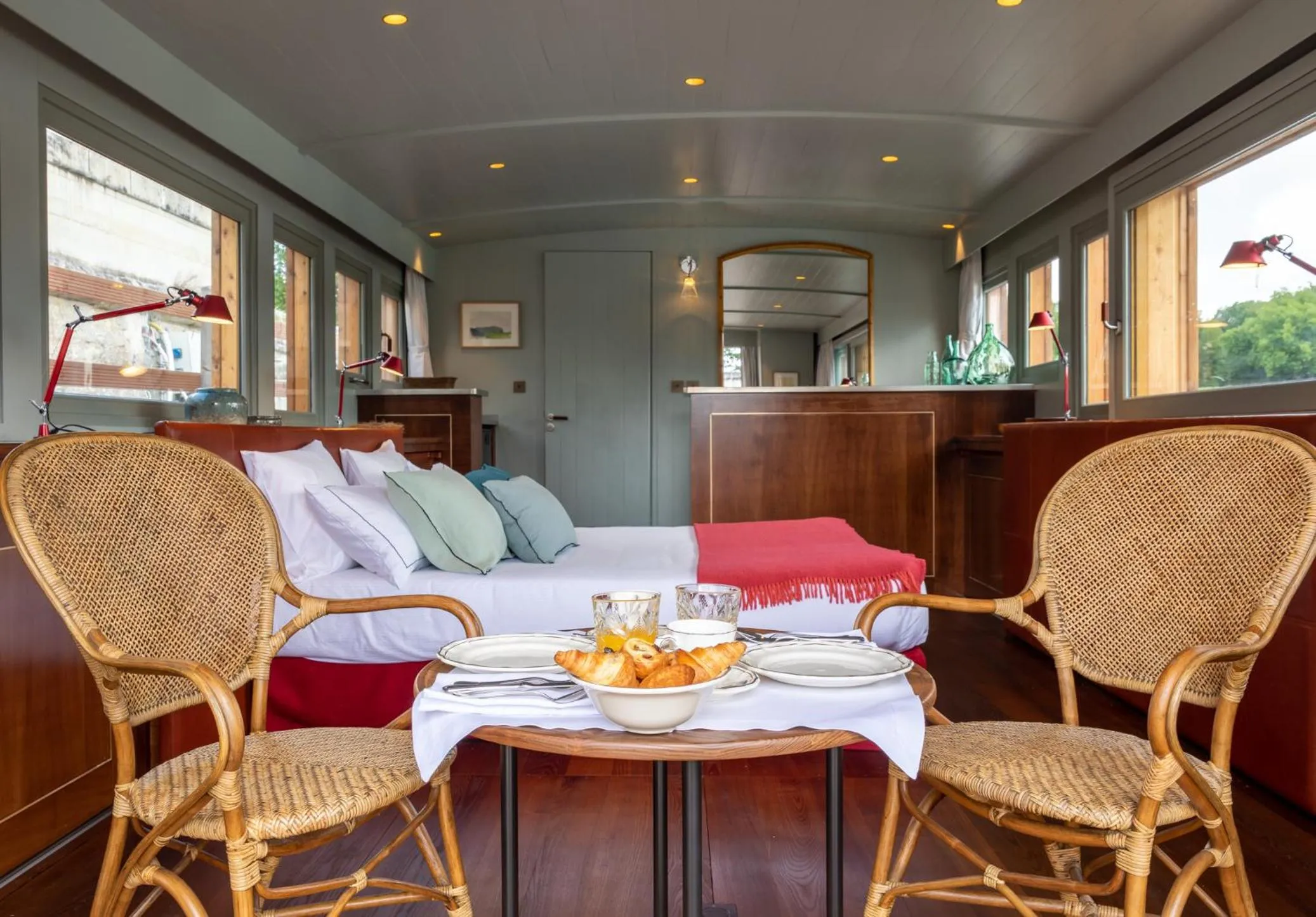 Photo of the whole room in Relais de Chambord, a Small Luxury Hotels of the World