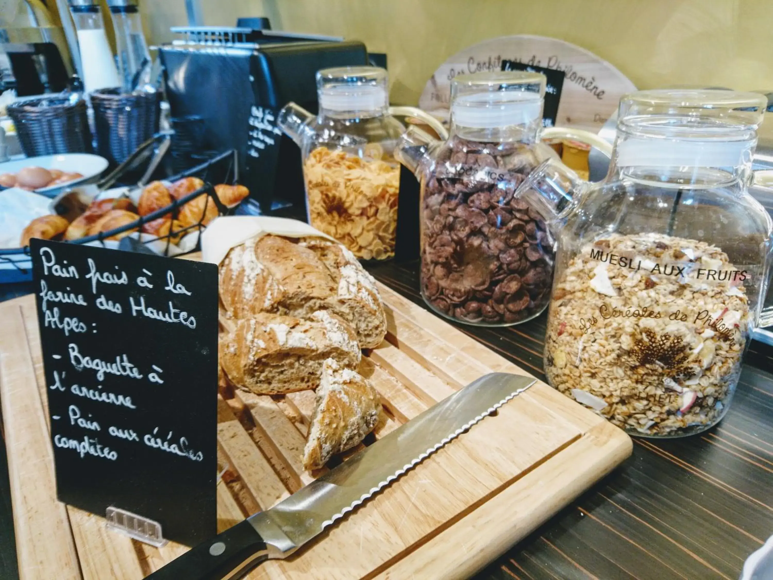 Continental breakfast in Best Western Hôtel Journel Saint-Laurent-du-Var Aéroport Continental breakfast in Best Western Hôtel Journel Saint-Laurent-du-Var Aéroport