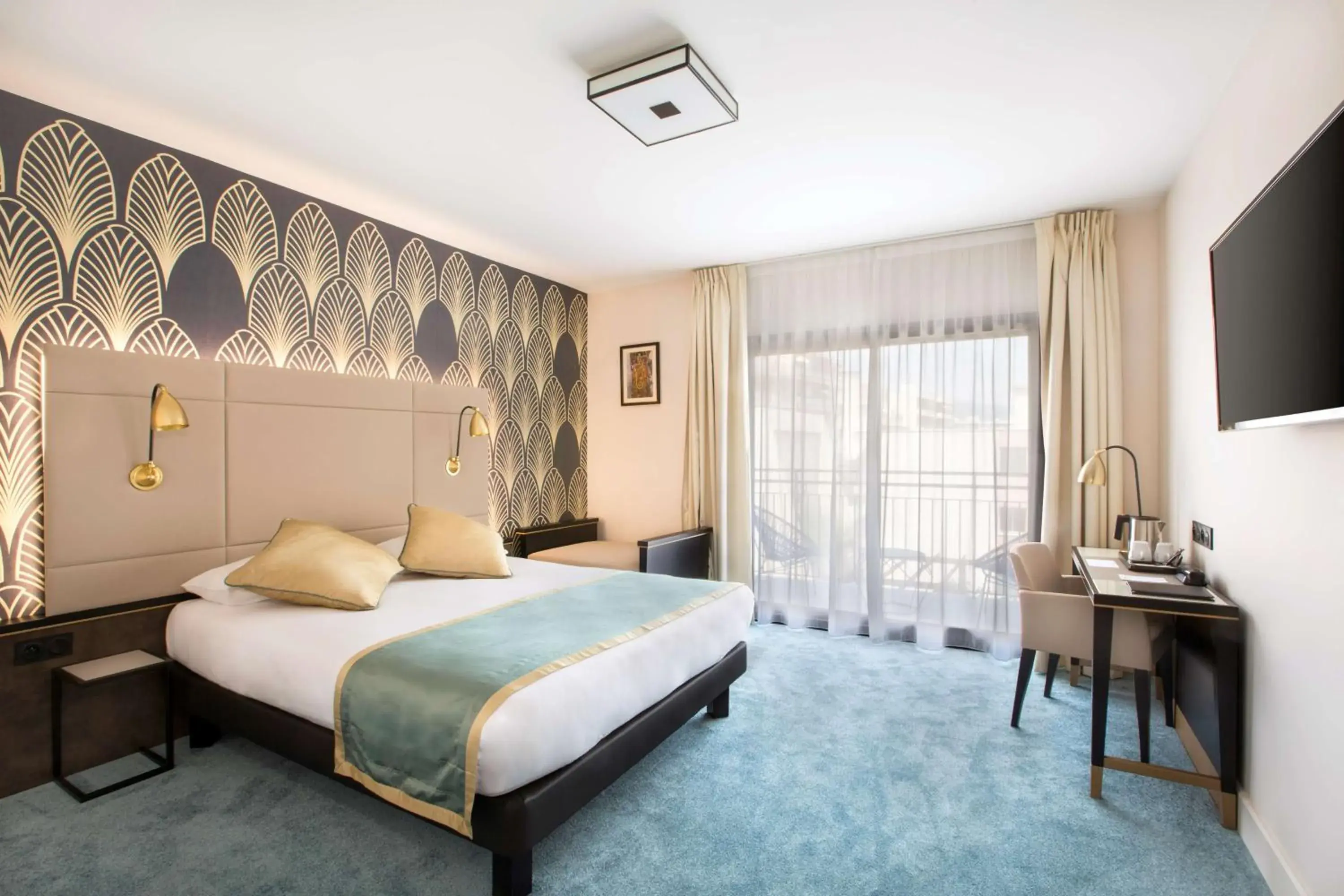 Photo of the whole room, Bed in Best Western Hôtel Journel Saint-Laurent-du-Var Aéroport Photo of the whole room, Bed in Best Western Hôtel Journel Saint-Laurent-du-Var Aéroport