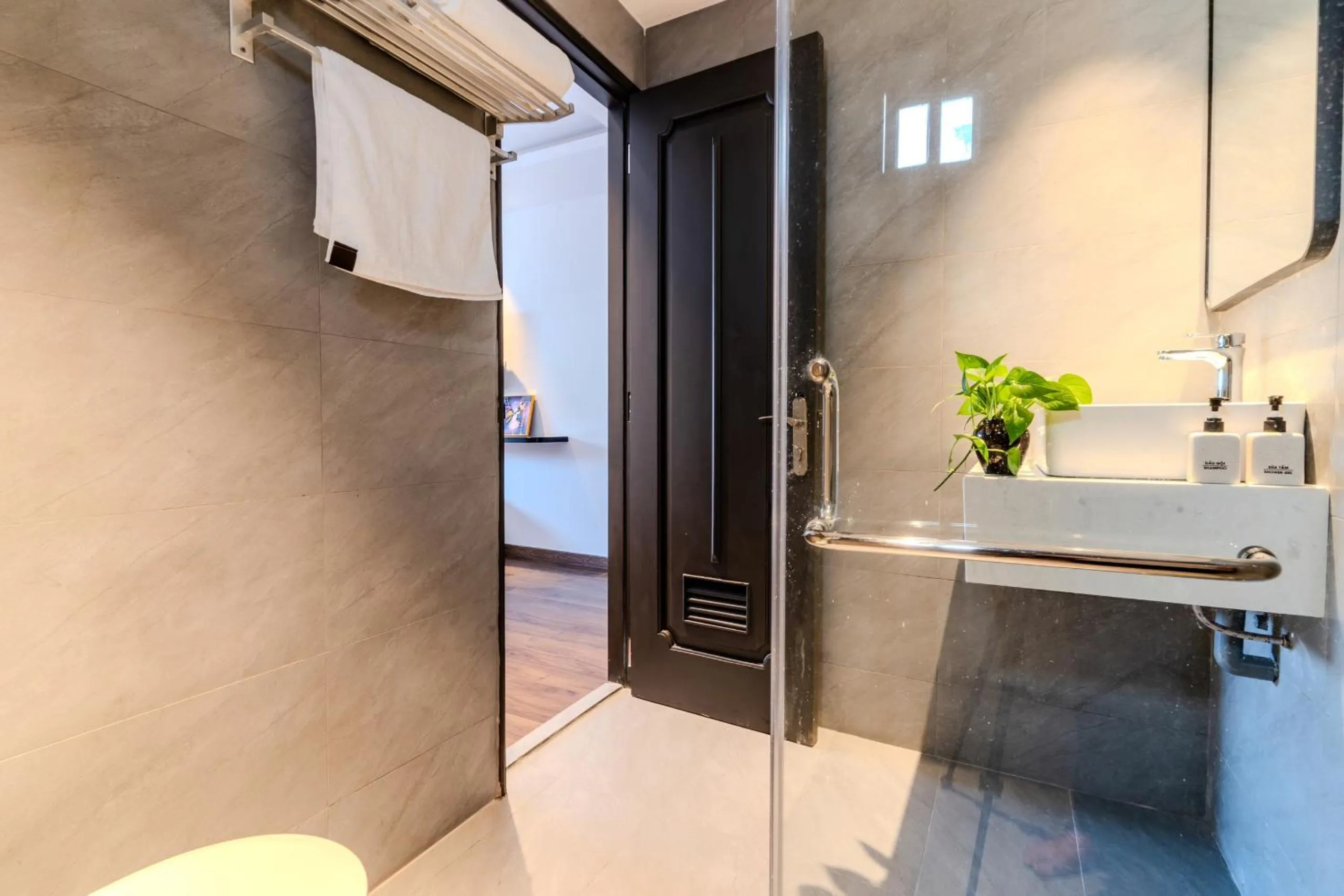 Bathroom in Park View Luxury Hotel