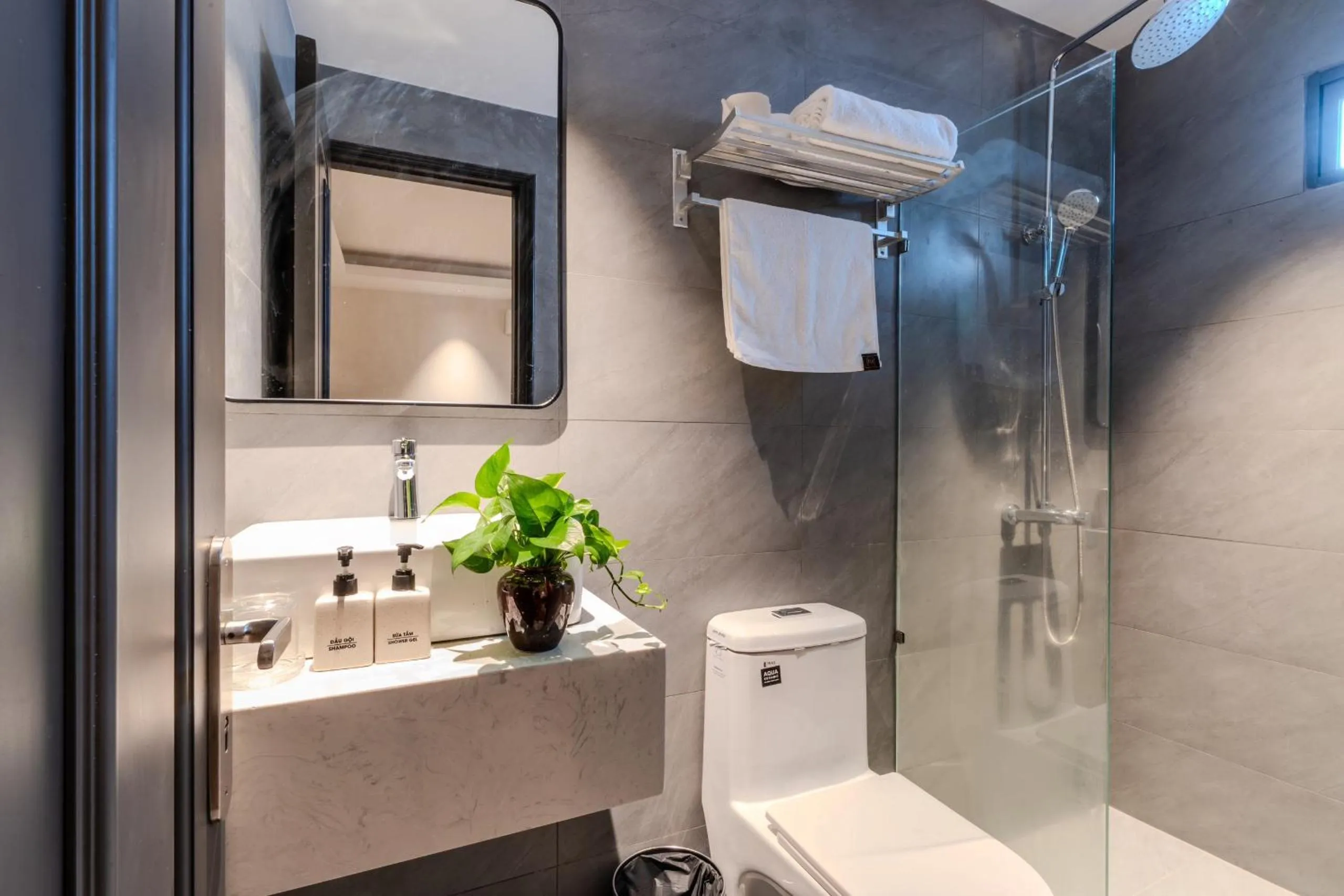 Shower in Park View Luxury Hotel