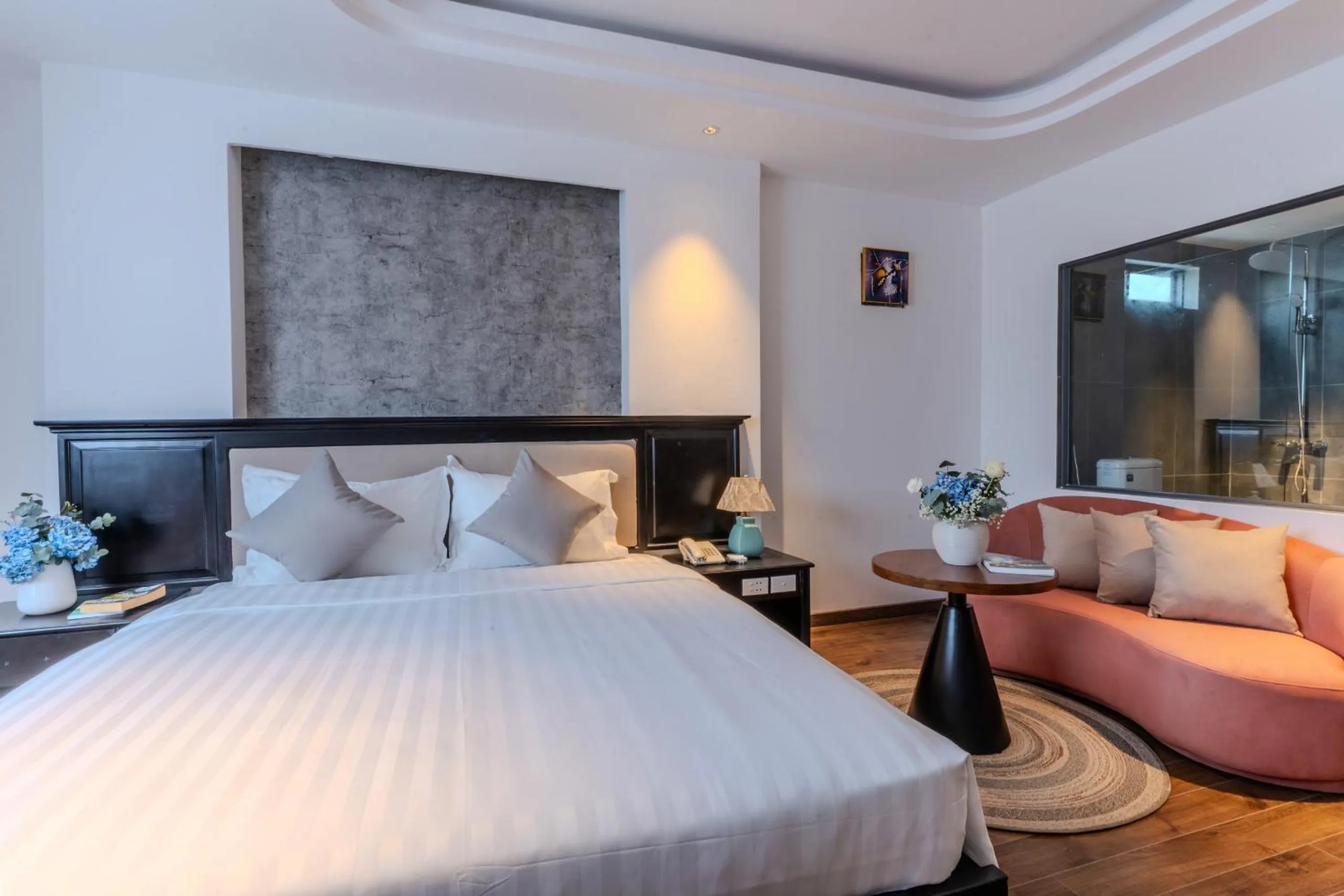 Bed in Park View Luxury Hotel