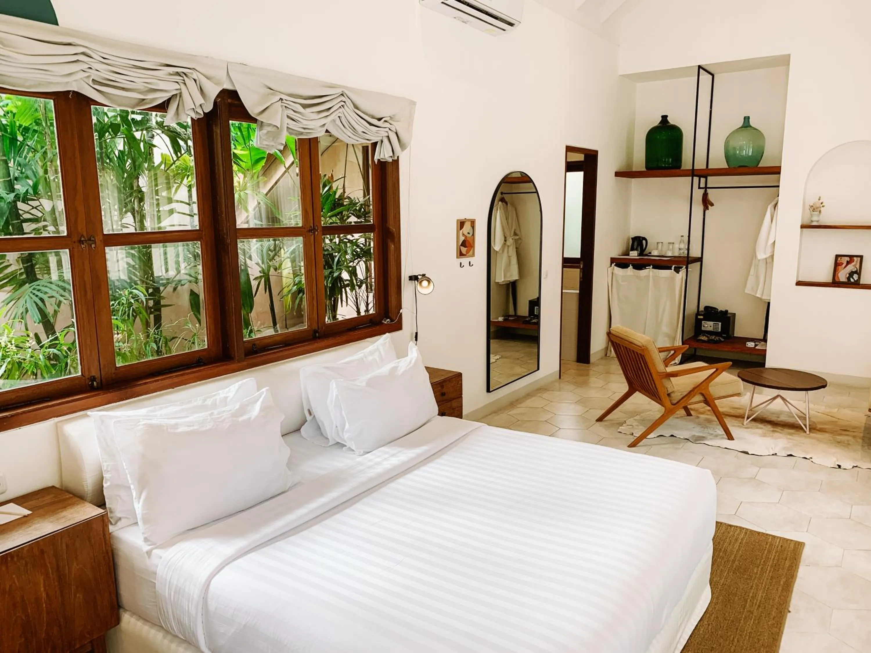 Seating area, Bed in Happy Together By Kresna Hospitality