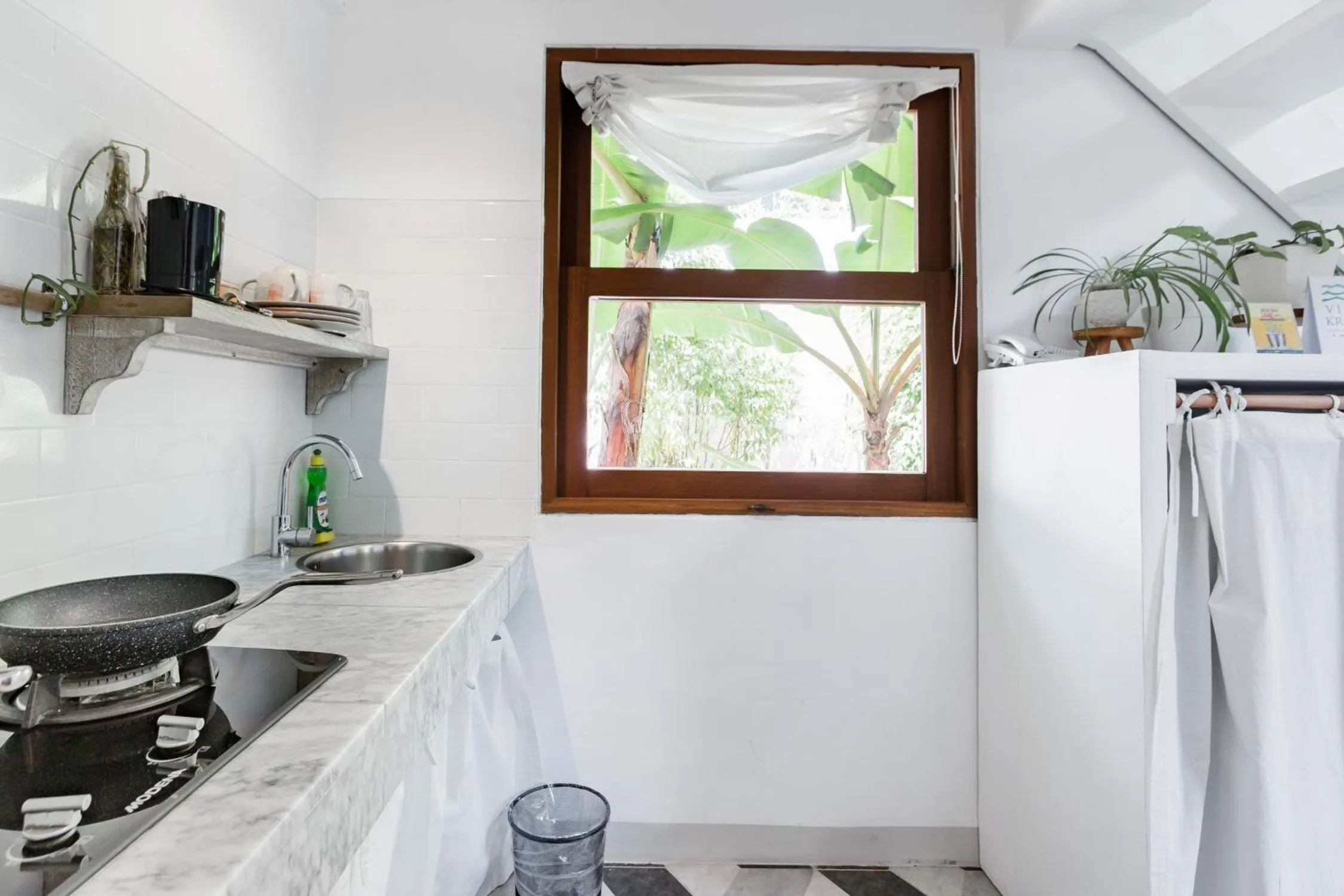 Kitchen or kitchenette in Happy Together By Kresna Hospitality