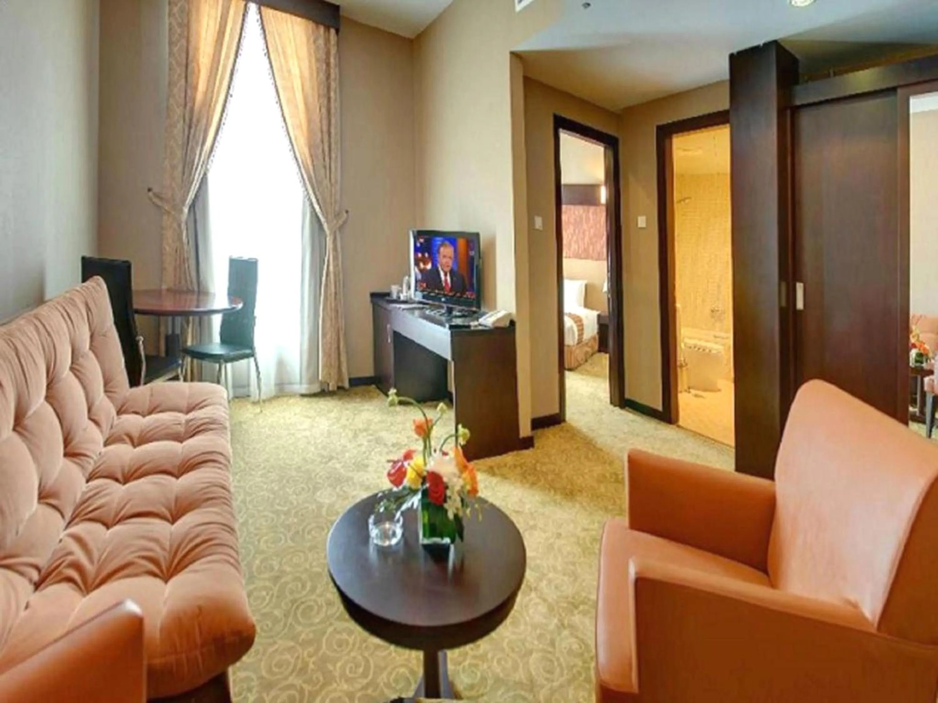 Seating area in Aryana Hotel