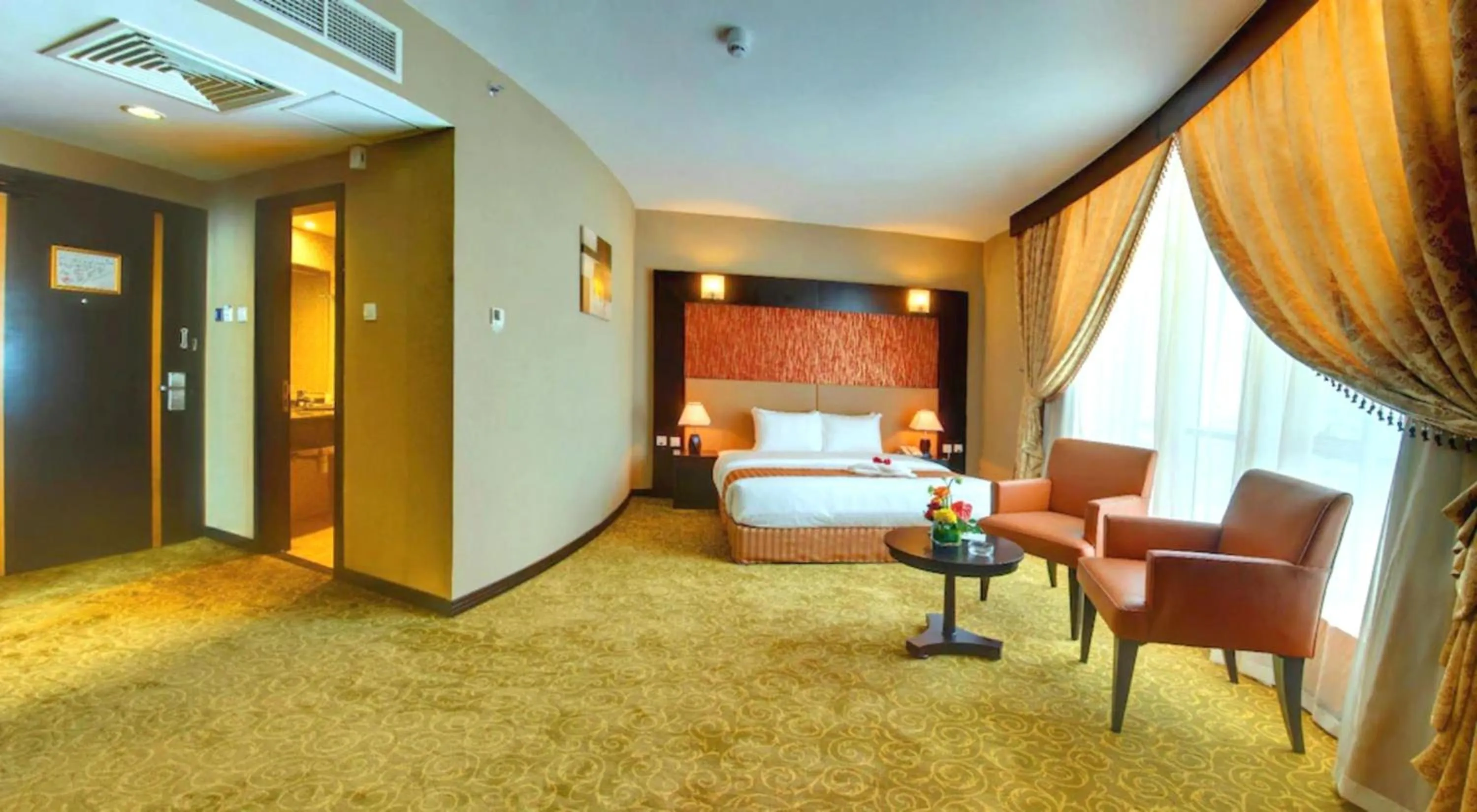 TV and multimedia, Bed in Aryana Hotel