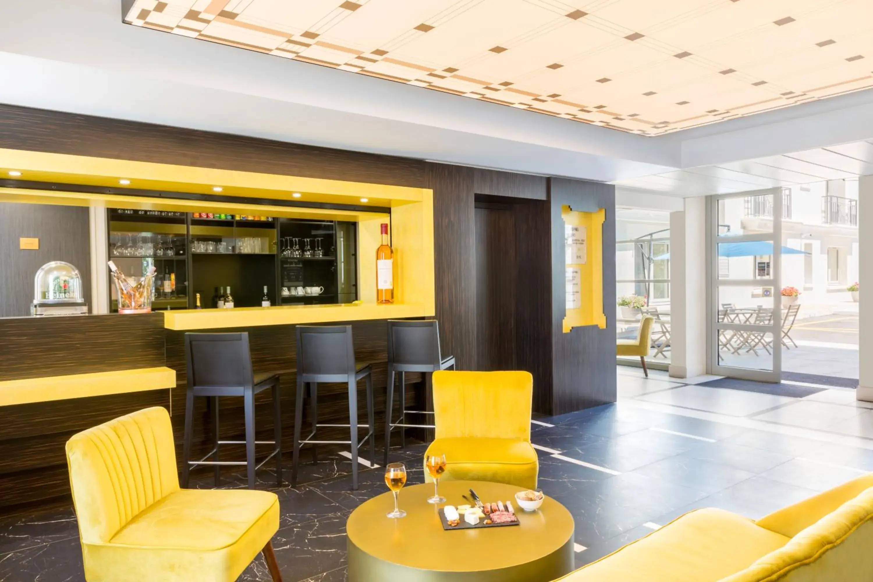 Lobby or reception in Best Western Hôtel Journel Antibes Juan-les-Pins Lobby or reception in Best Western Hôtel Journel Antibes Juan-les-Pins