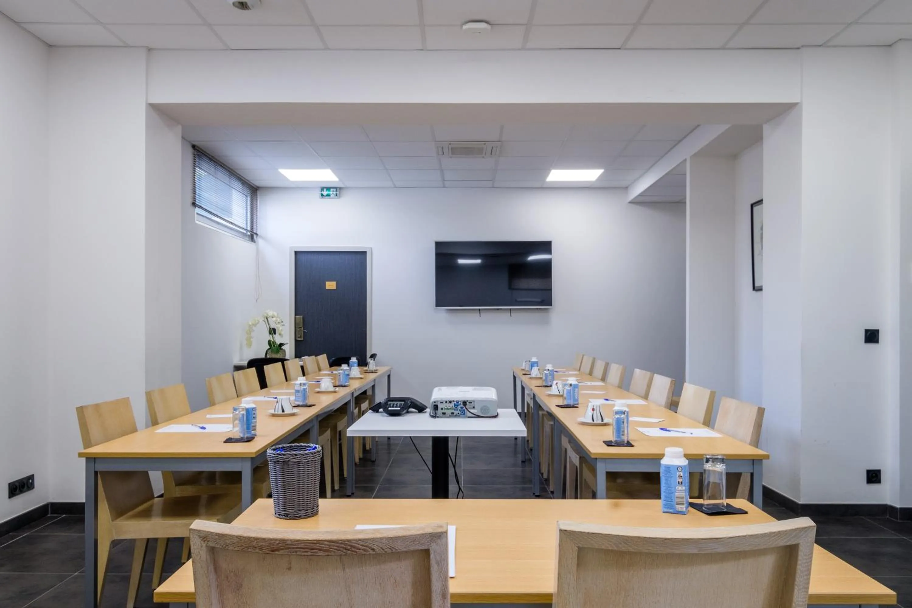 Meeting/conference room in Best Western Hôtel Journel Antibes Juan-les-Pins