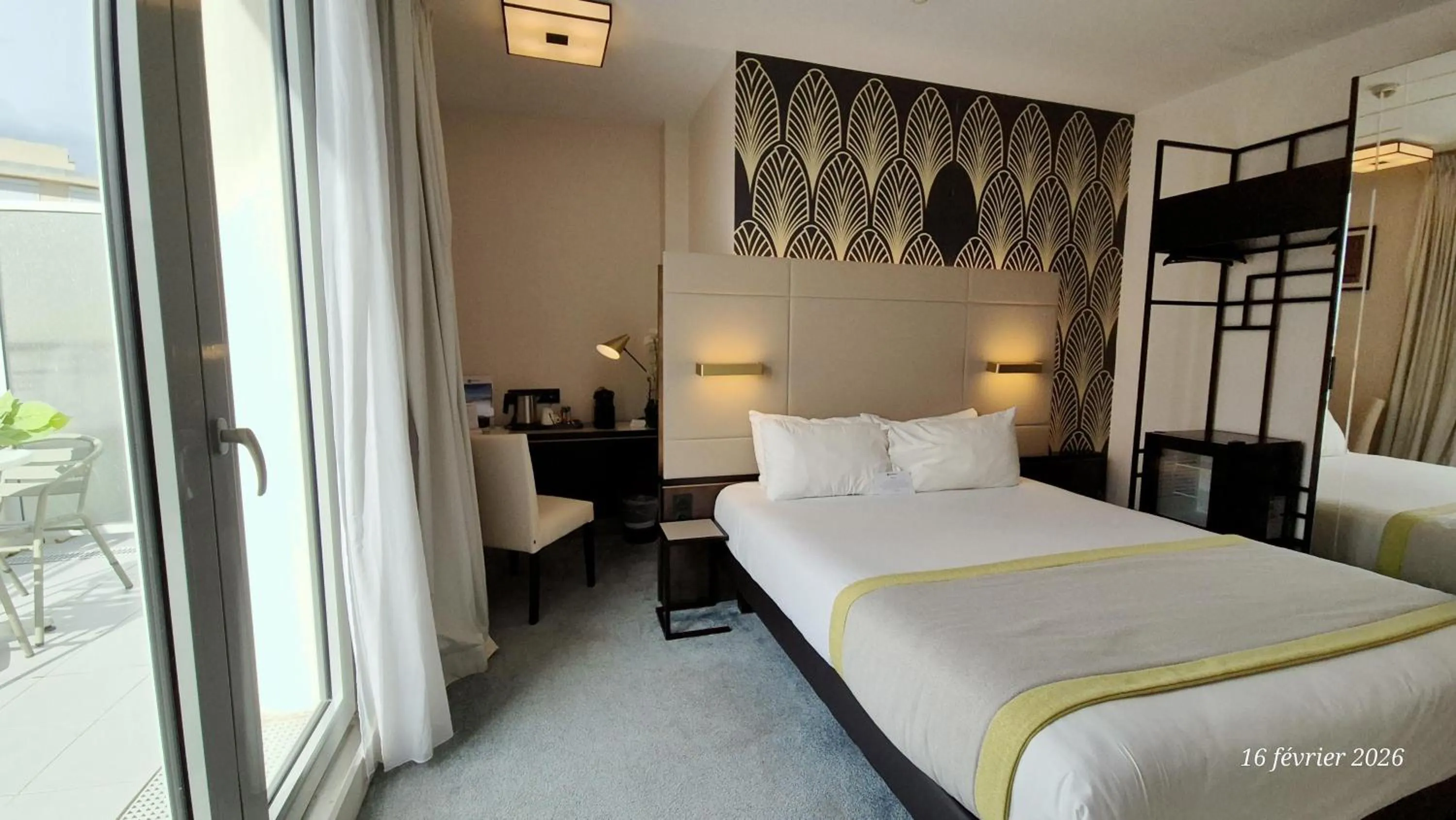 Bedroom, Bed in Best Western Hôtel Journel Antibes Juan-les-Pins