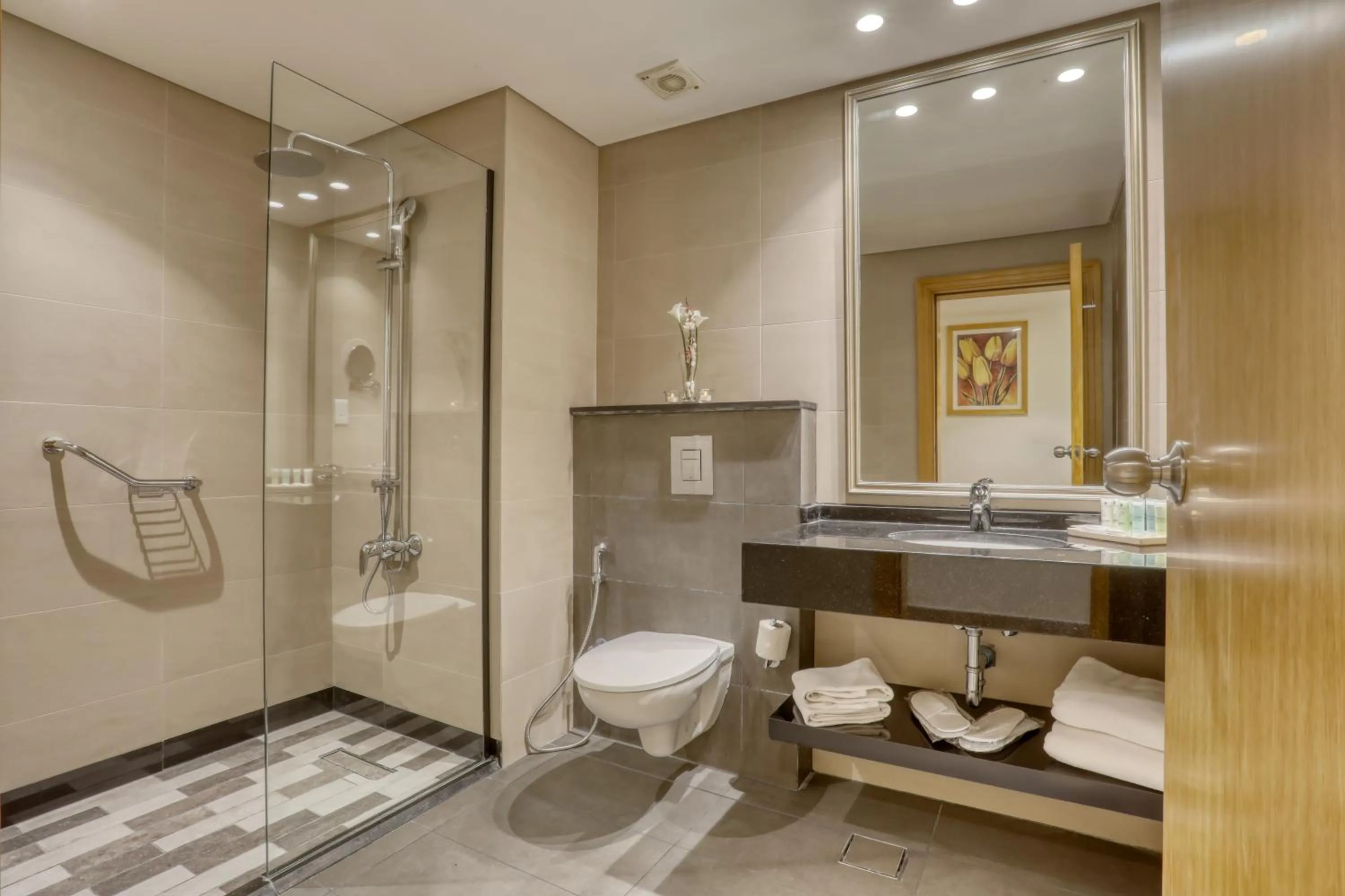 Bathroom in Geneva Hotel