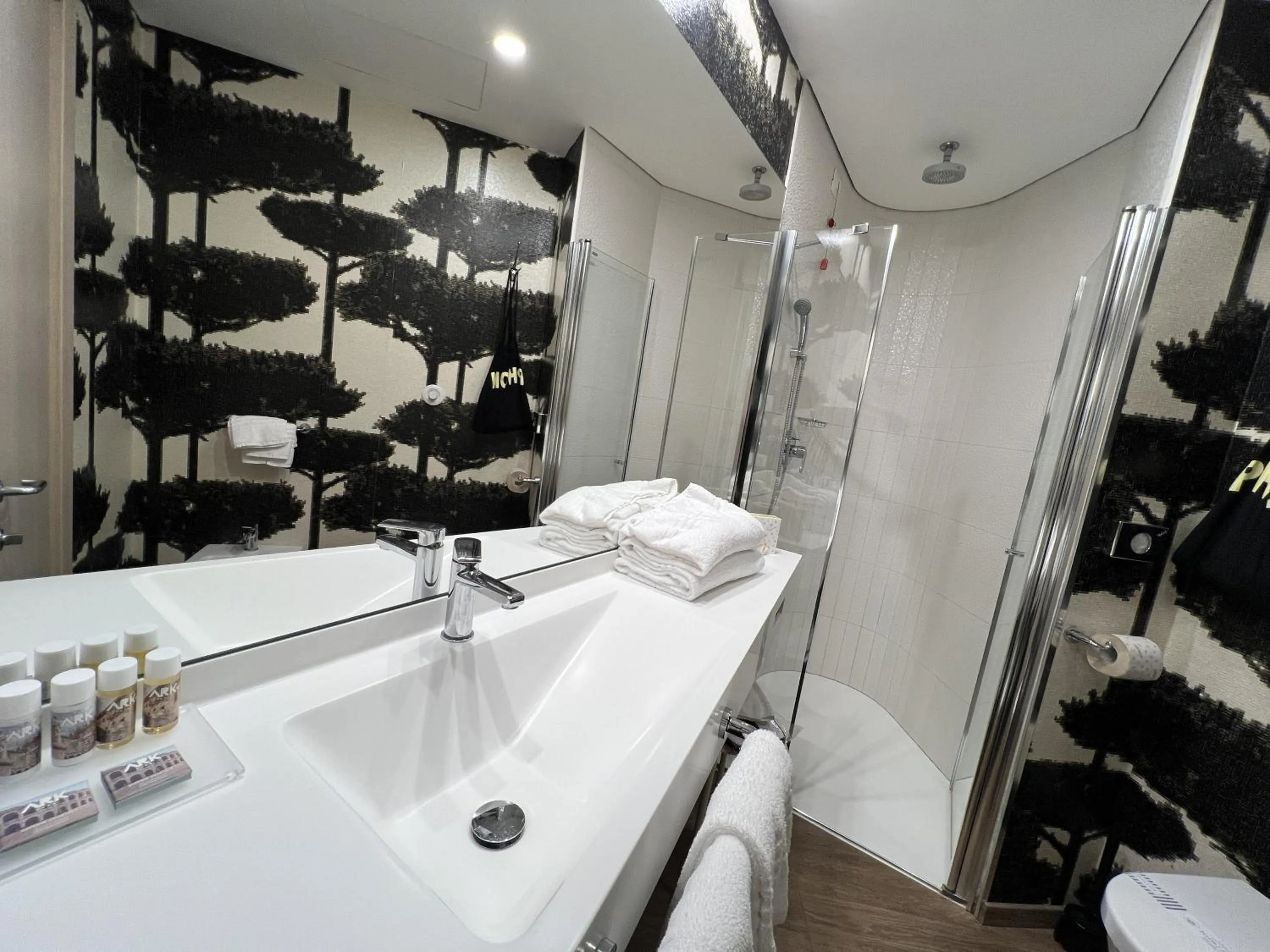 Bathroom in Ark Hotel