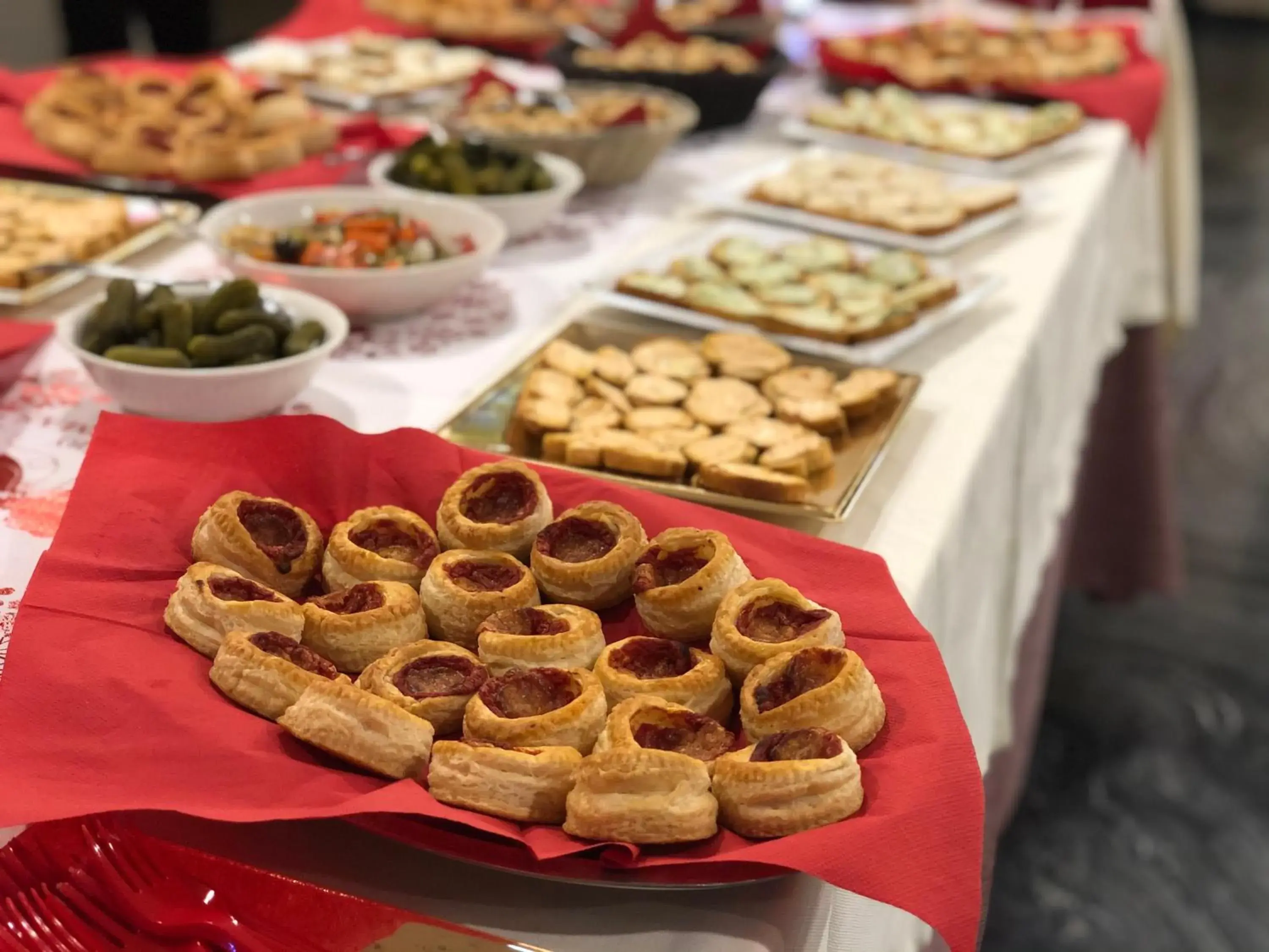 Food and drinks in Ark Hotel Food and drinks in Ark Hotel