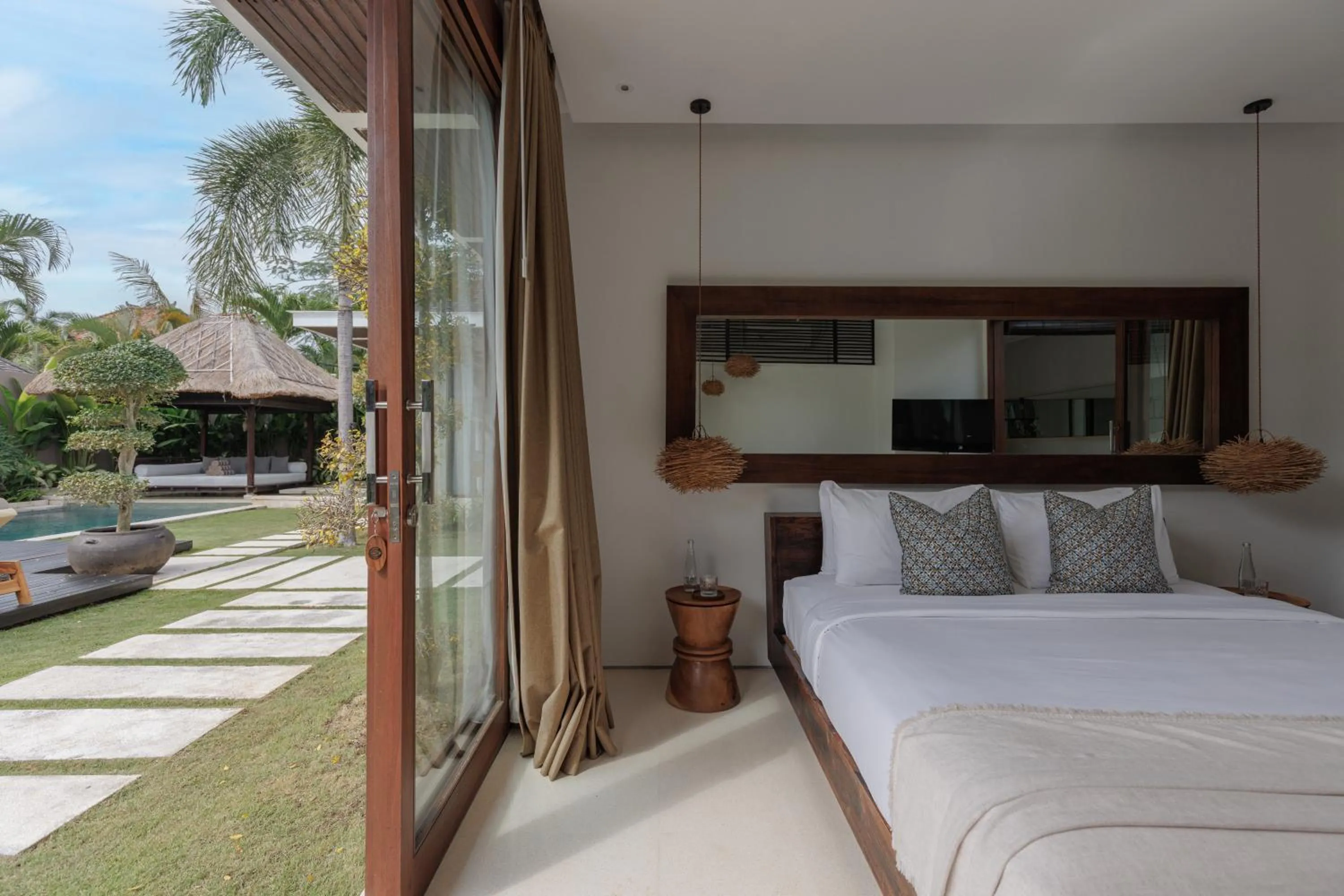 Bed in Chandra Bali Villas