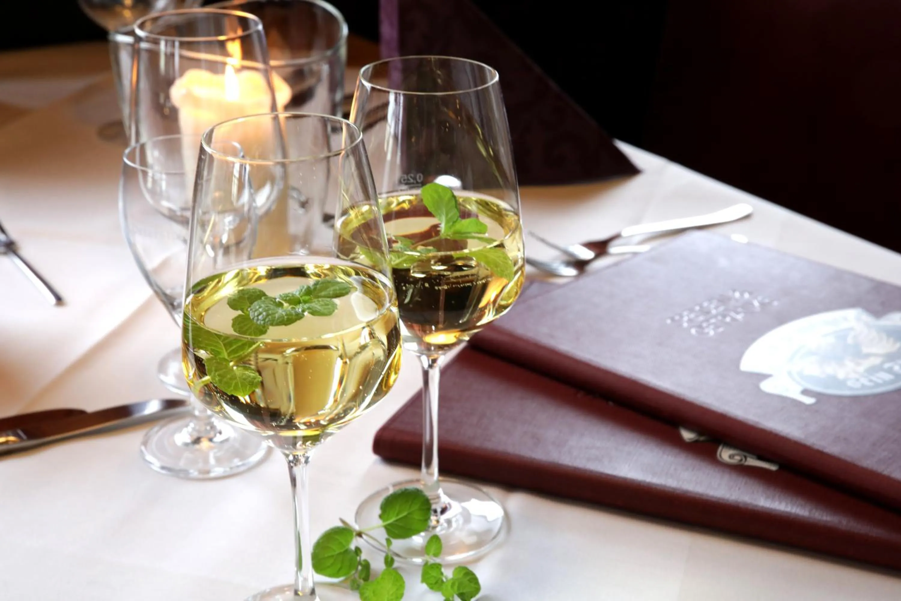 Restaurant/places to eat in Hotel an der Sonne & Restaurant Zum Schneiger