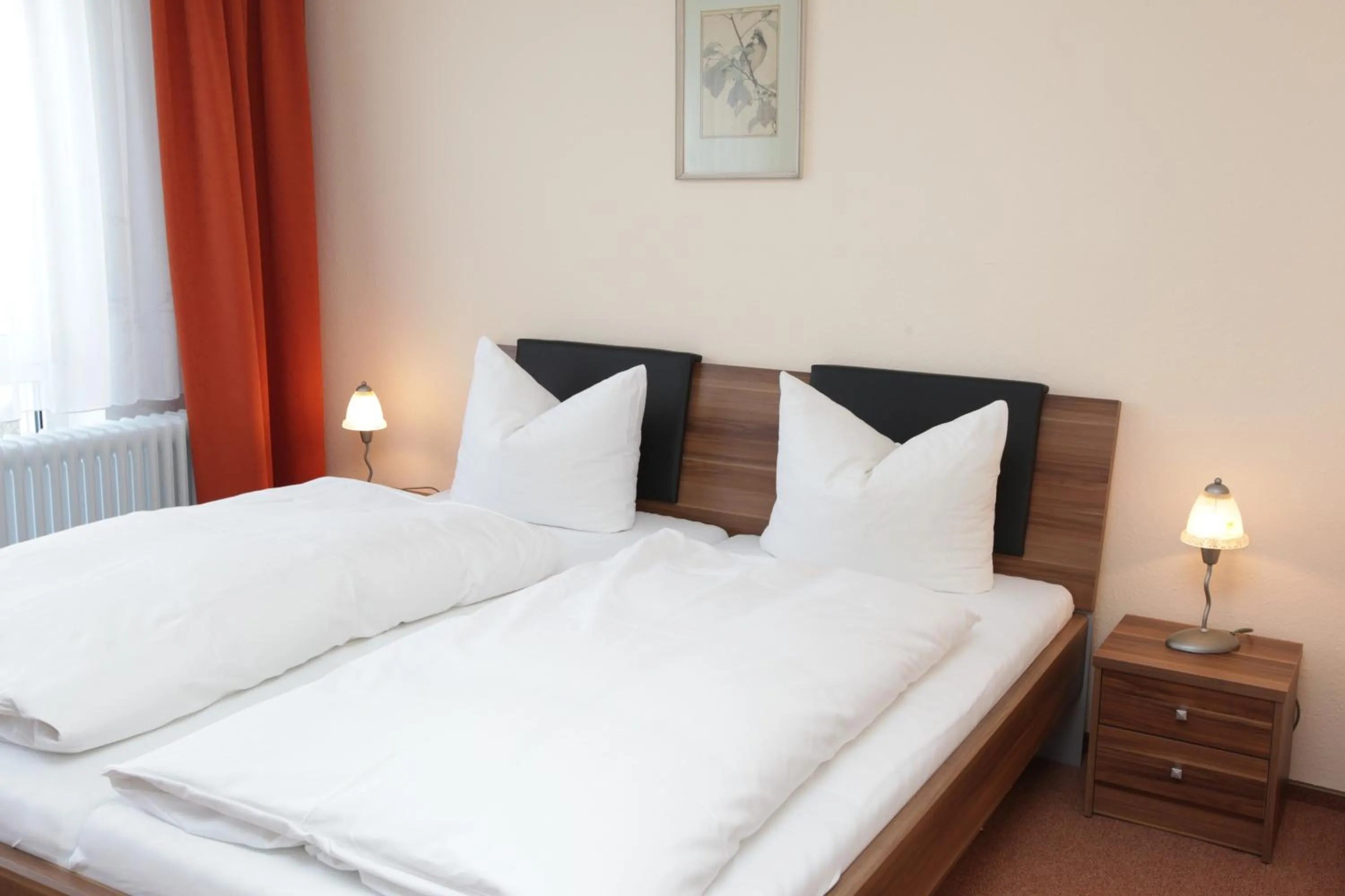 Bed in Hotel an der Sonne & Restaurant Zum Schneiger