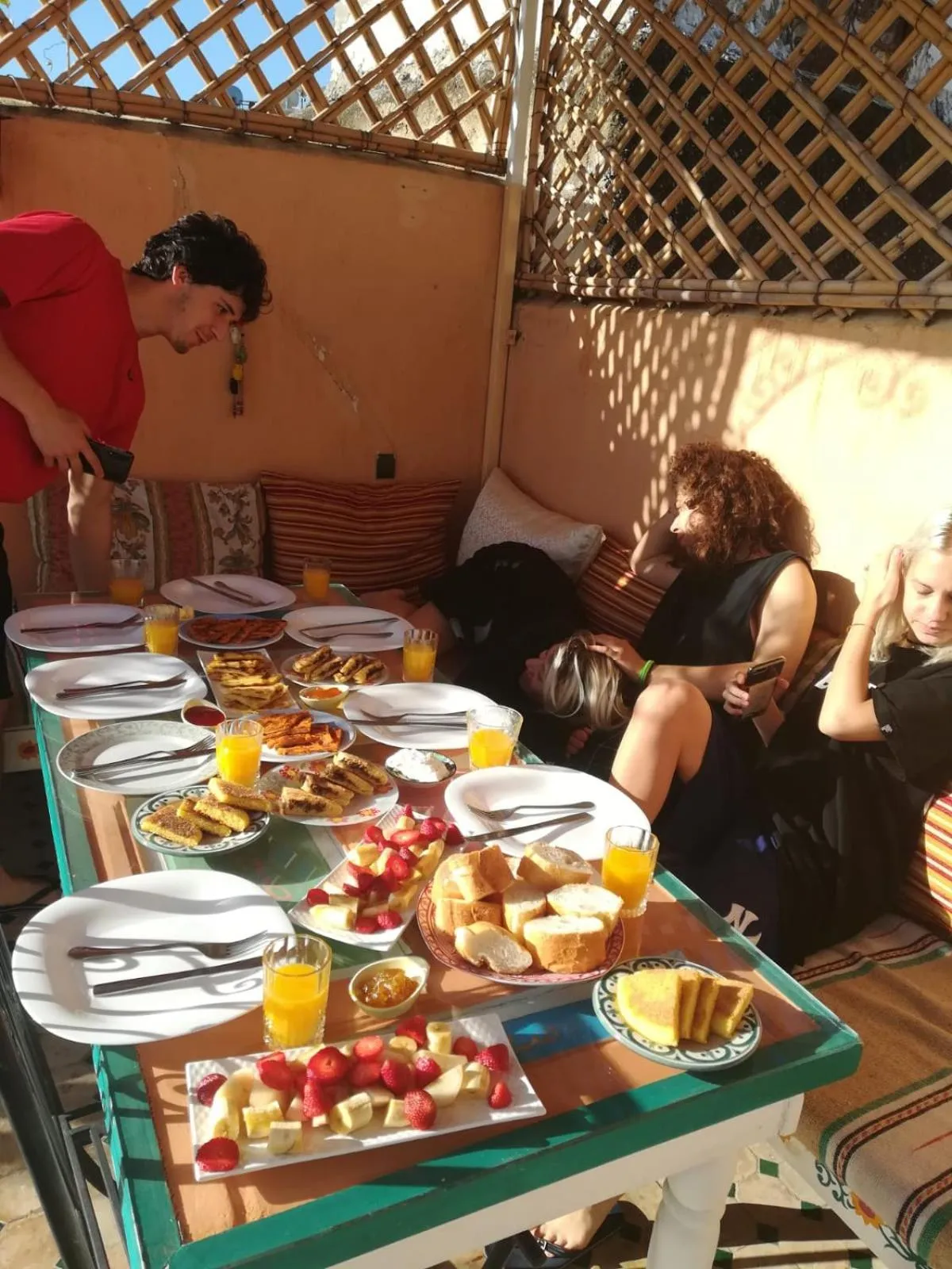 Breakfast in Dar Saray