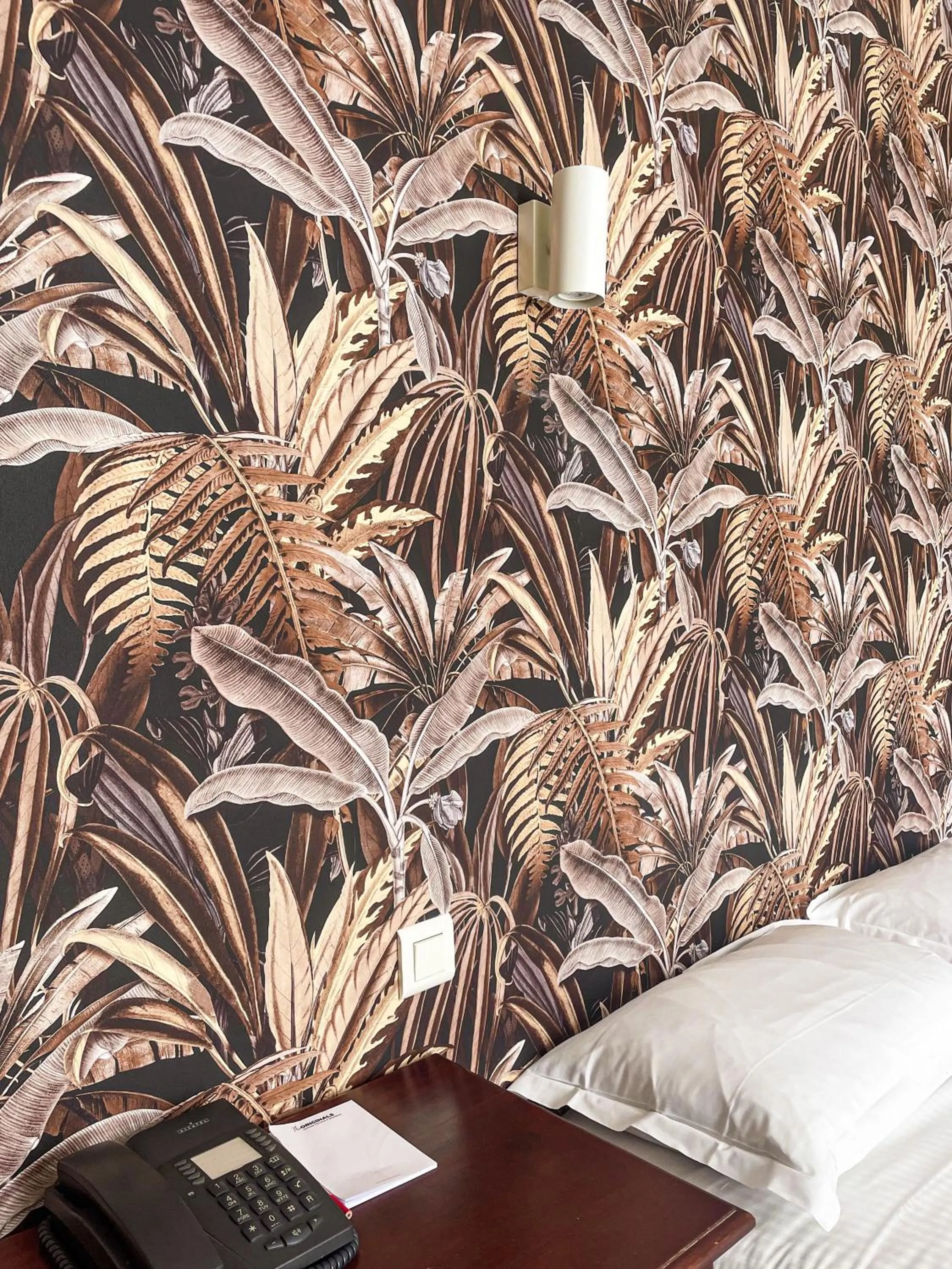 Hotel The Originals Château de Perigny