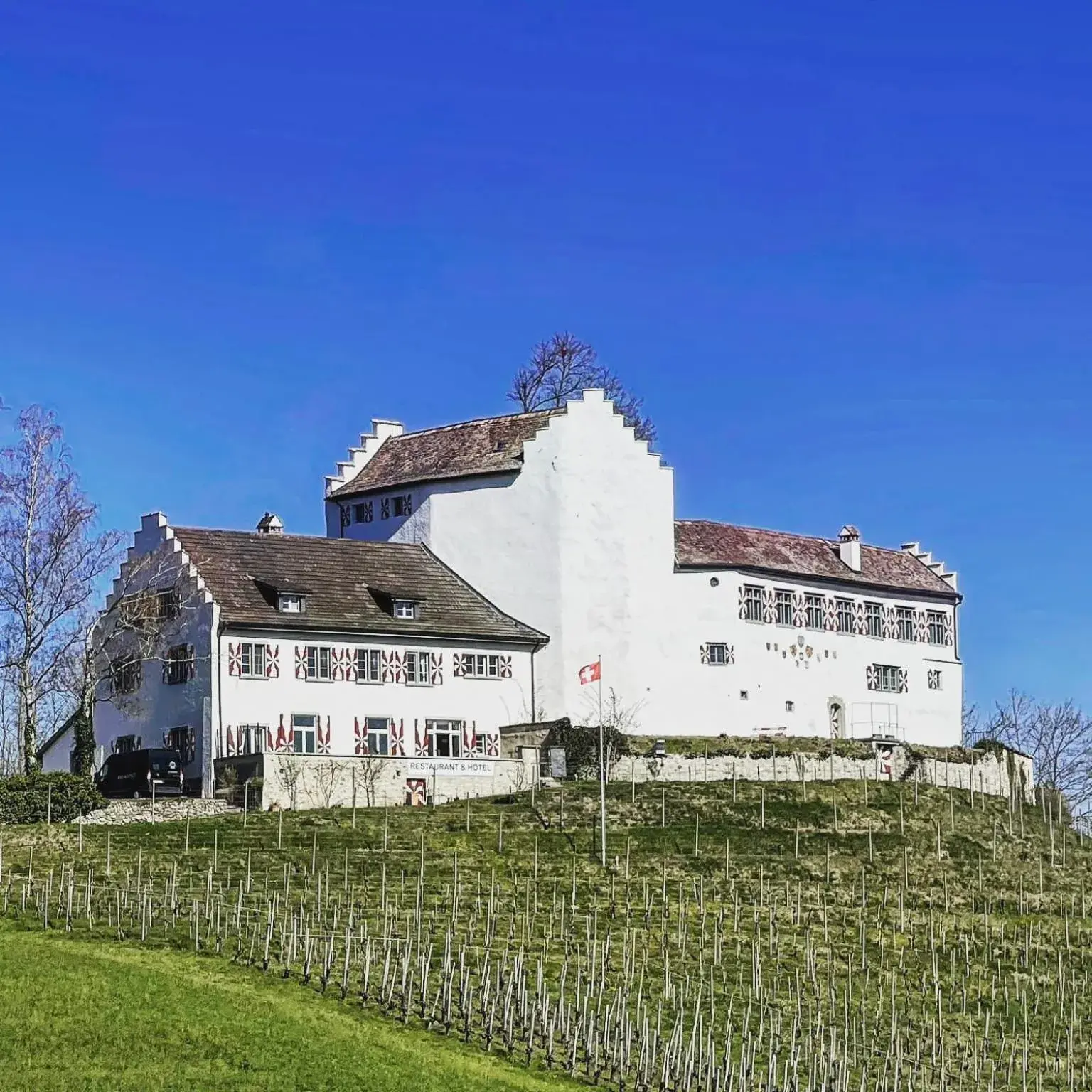 Hotel & Restaurant Schloss Schwandegg Hotel & Restaurant Schloss Schwandegg