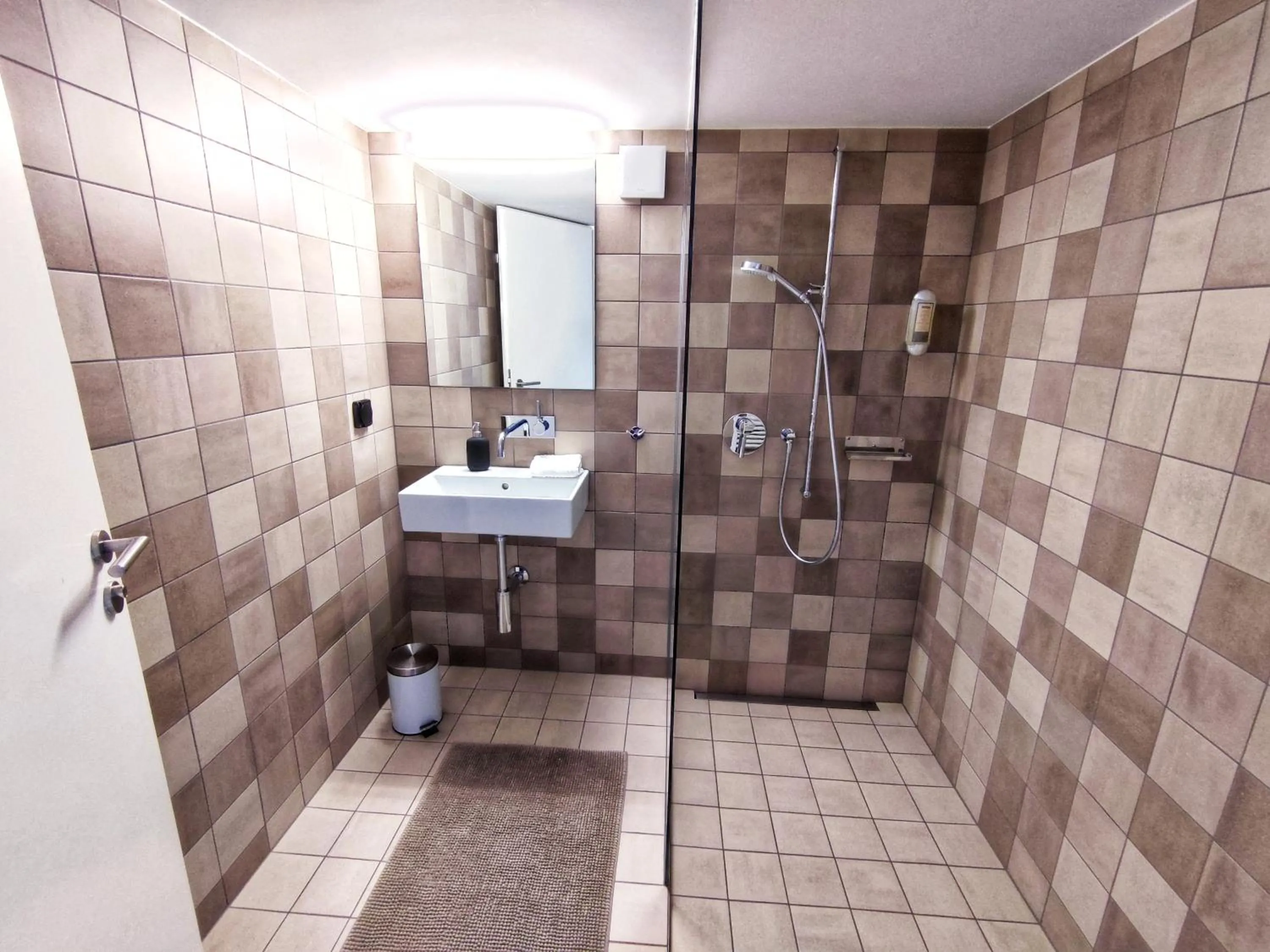 Shower in Hotel & Restaurant Schloss Schwandegg