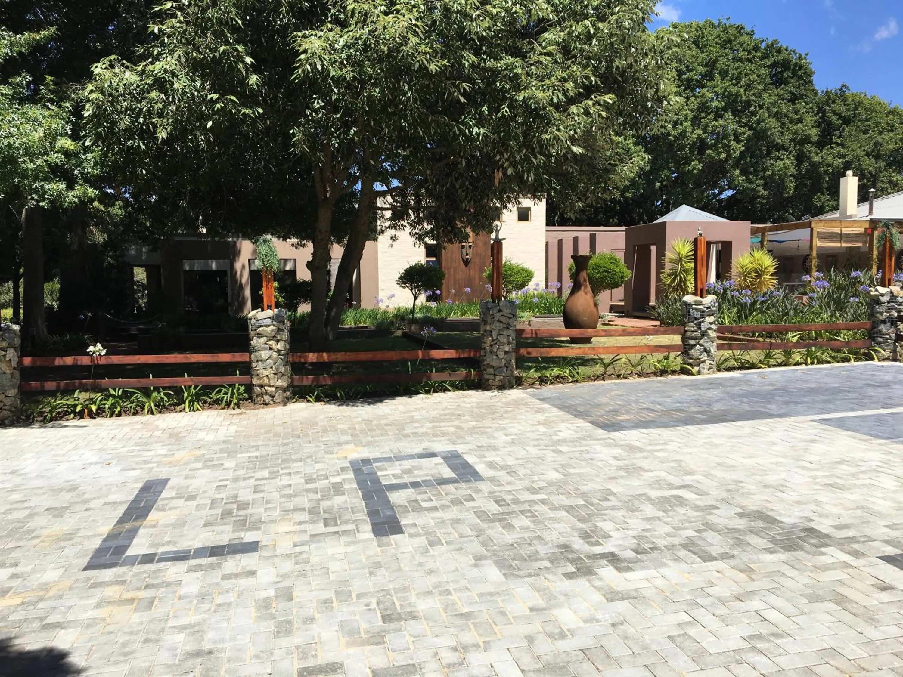 Property building in Lily Pond Country Lodge