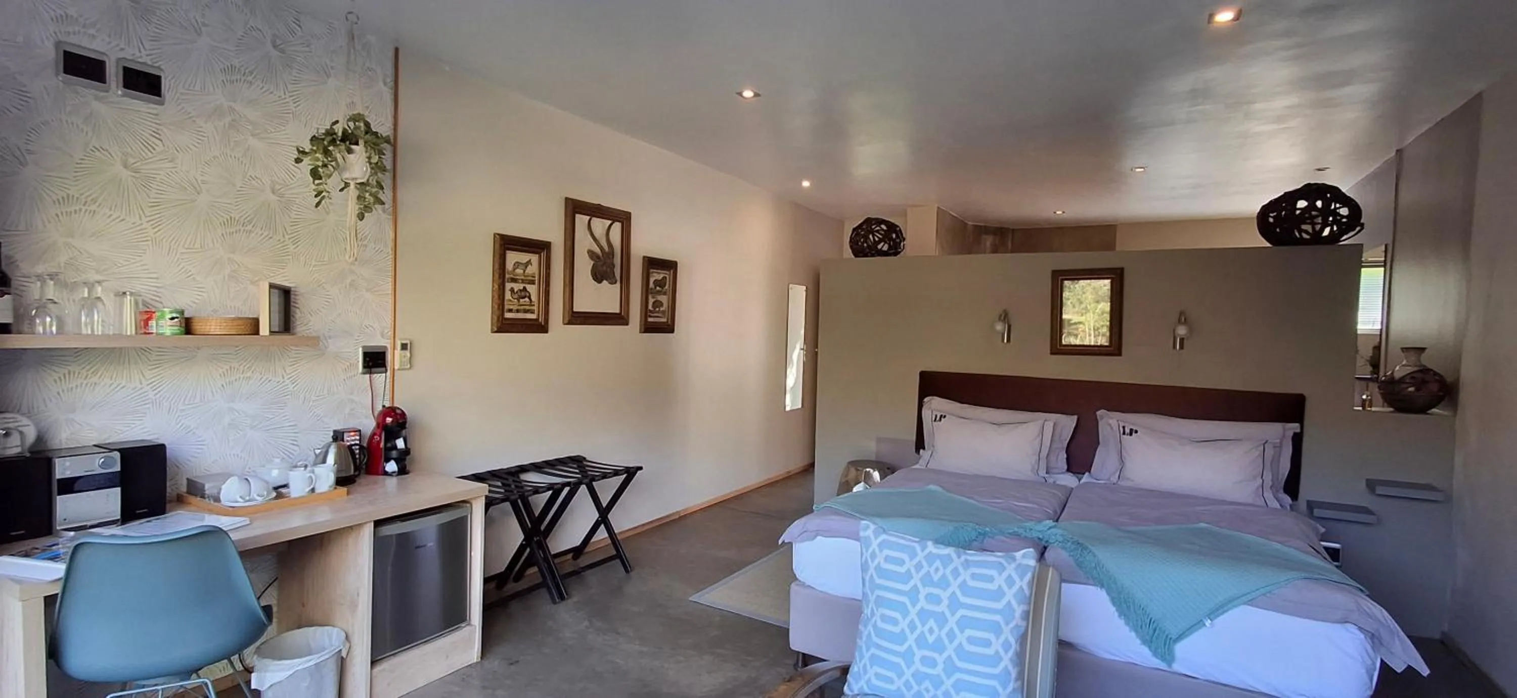 Bed in Lily Pond Country Lodge