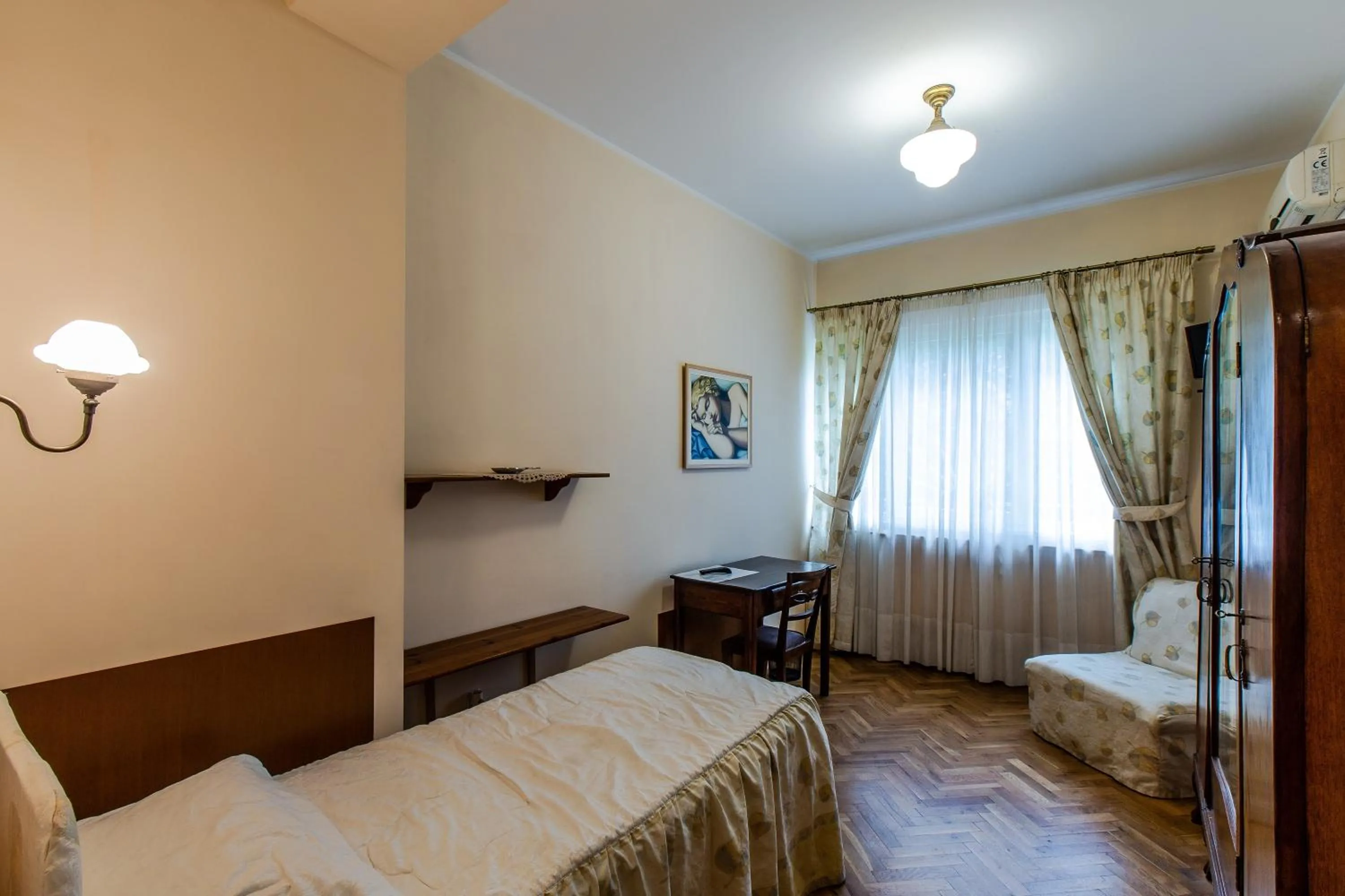 Single Room in Casa Ferrari Bed & Breakfast