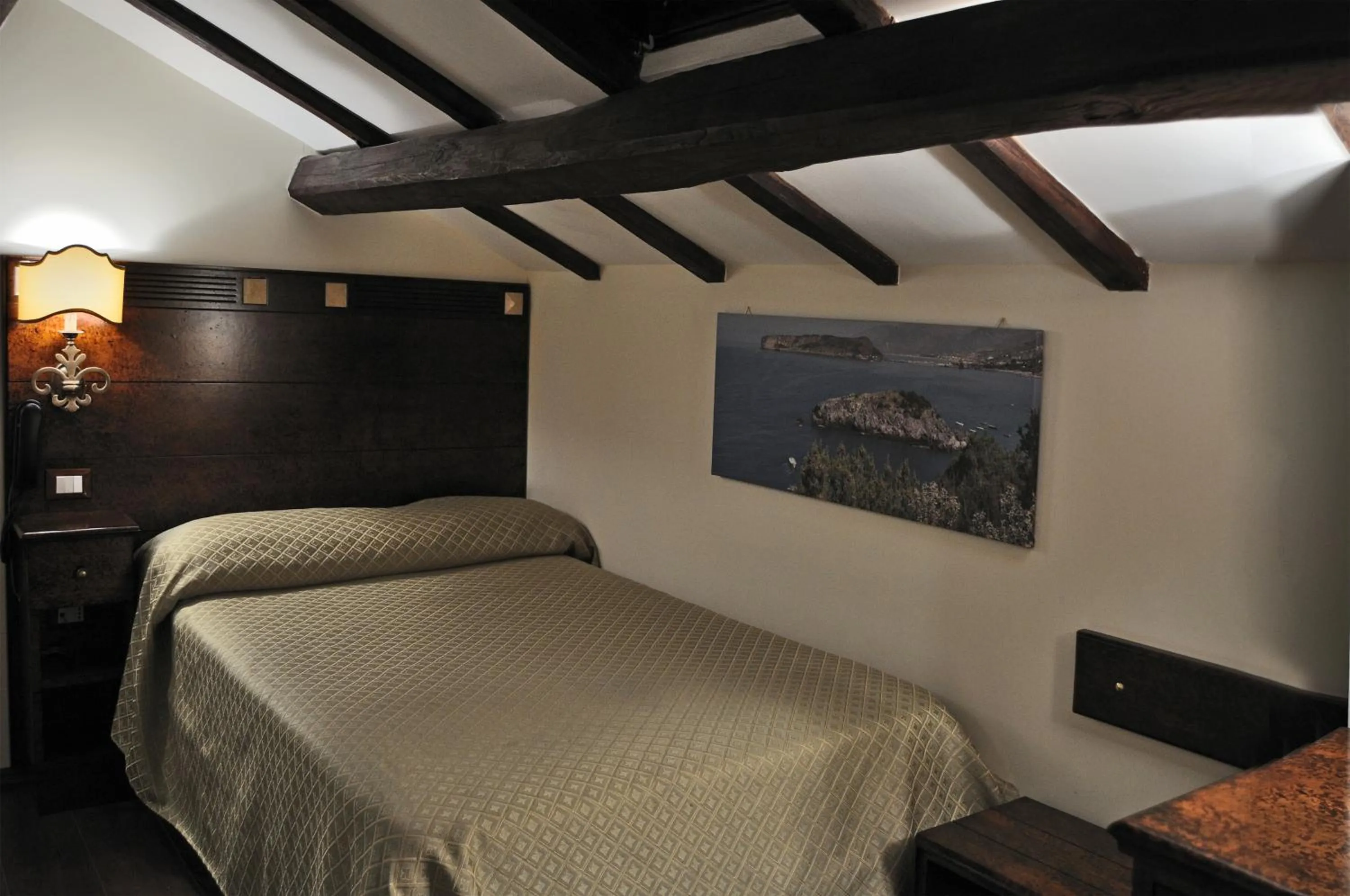 Photo of the whole room, Bed in Al Casaletto Hotel