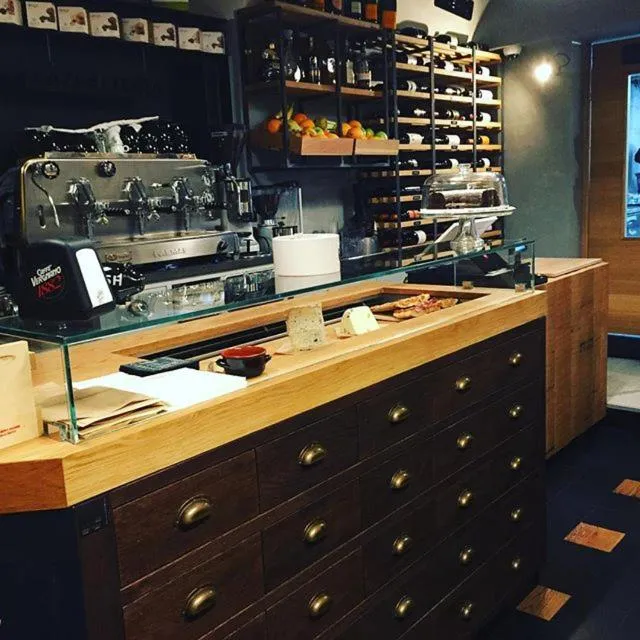 Restaurant/places to eat in Al Casaletto Hotel