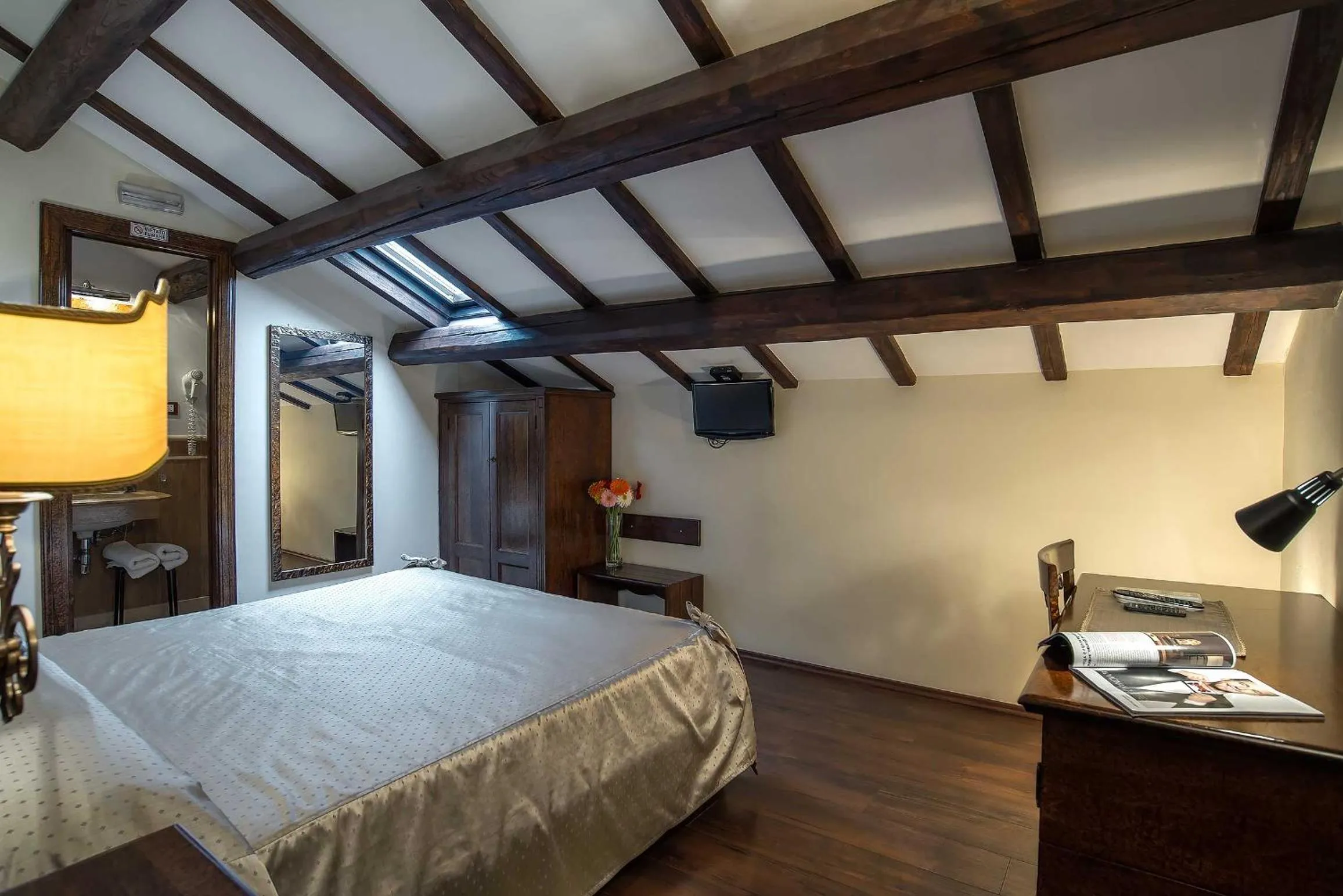 Bed in Al Casaletto Hotel