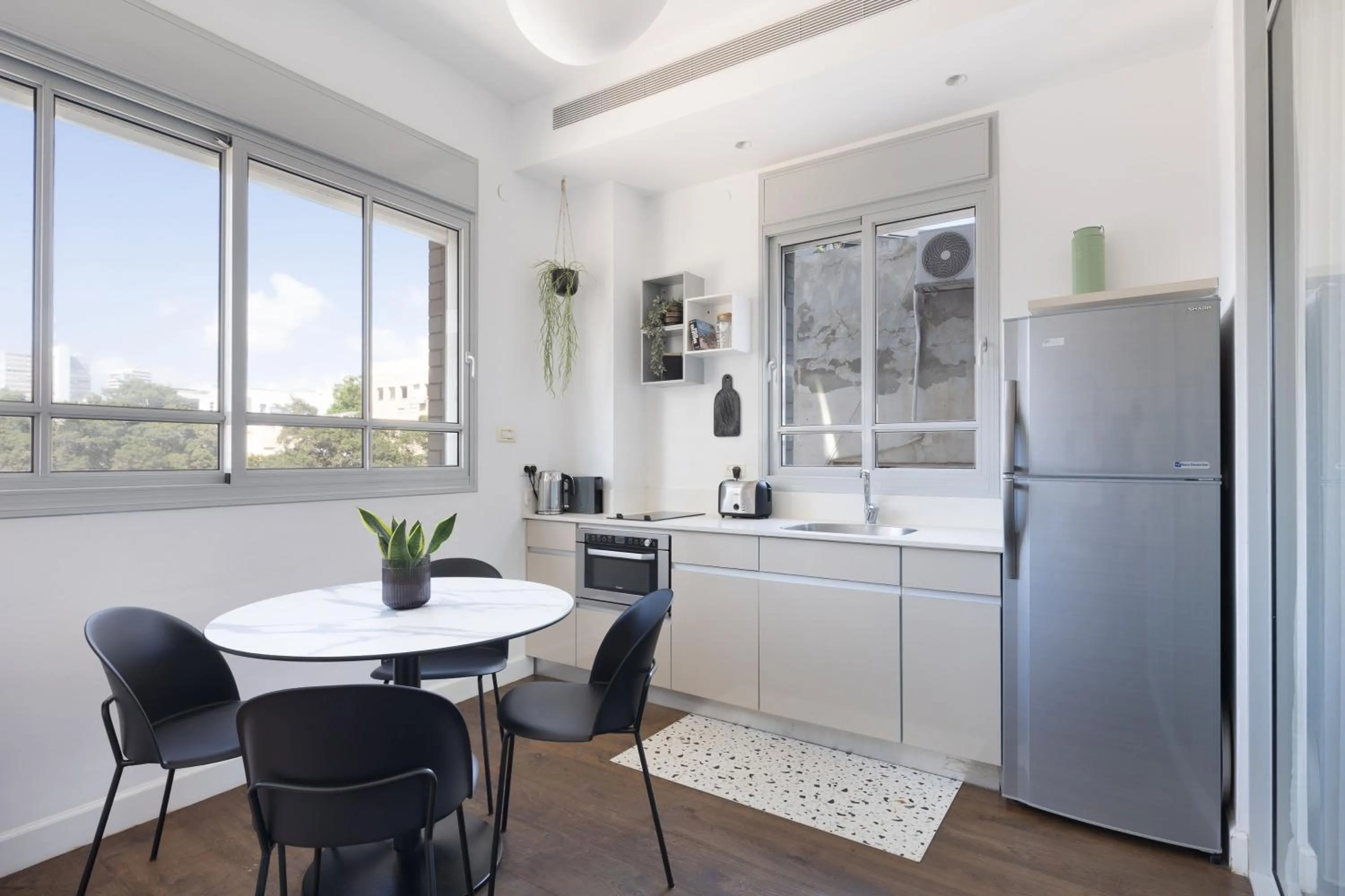 Bauhaus Boutique by TLV2RENT